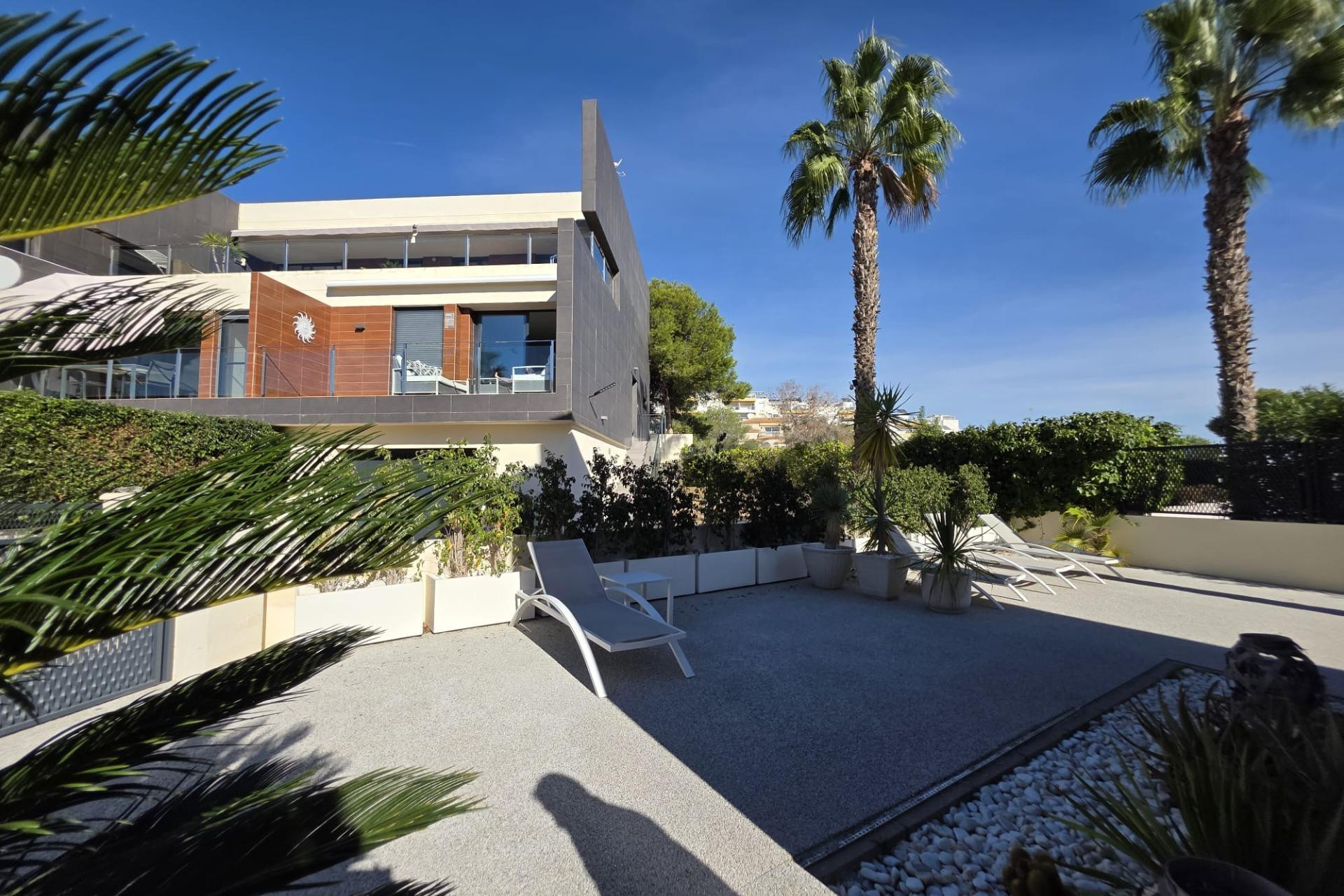 Resale - Villa - Orihuela Costa - Villamartín