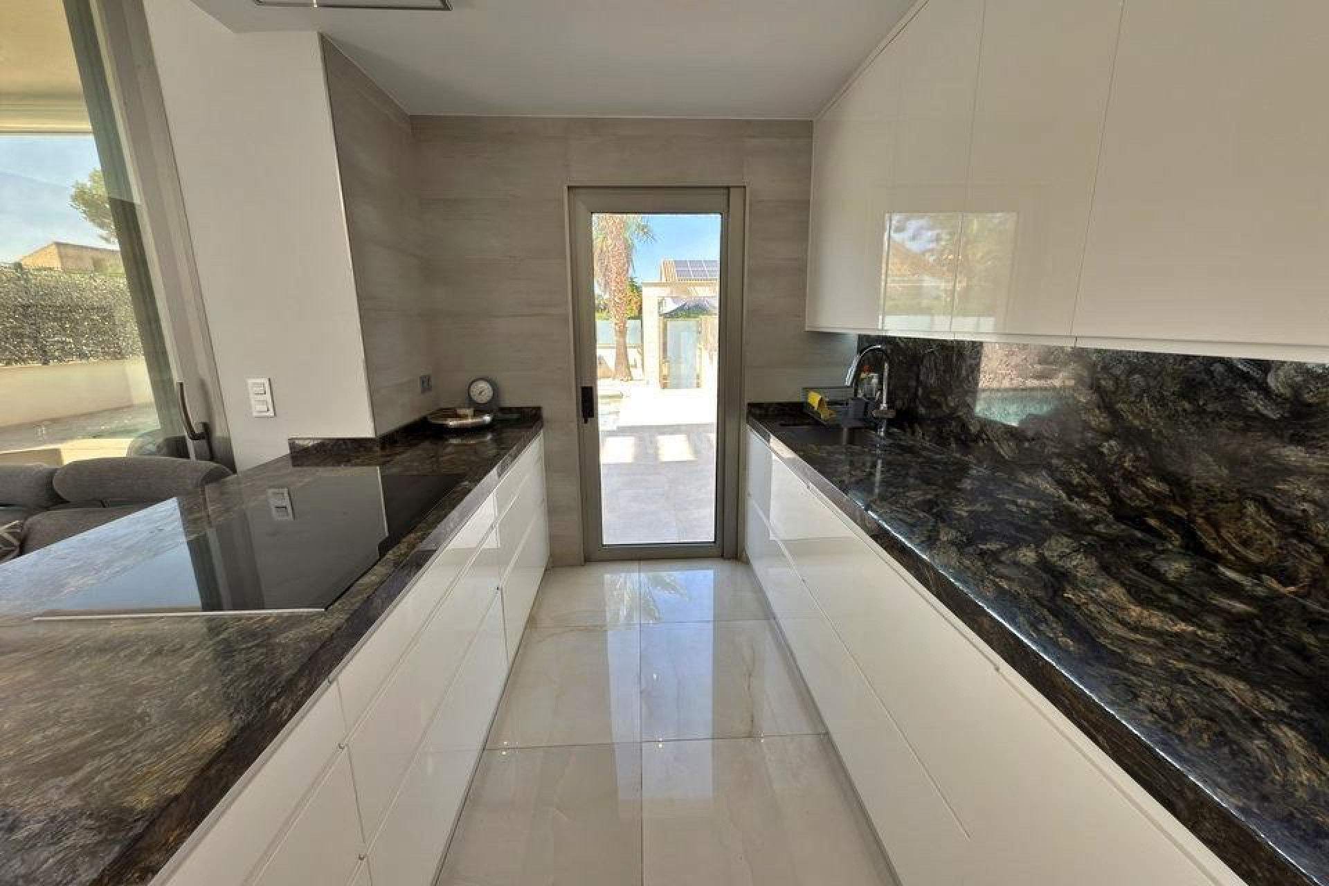 Resale - Villa - Orihuela Costa - Villamartín