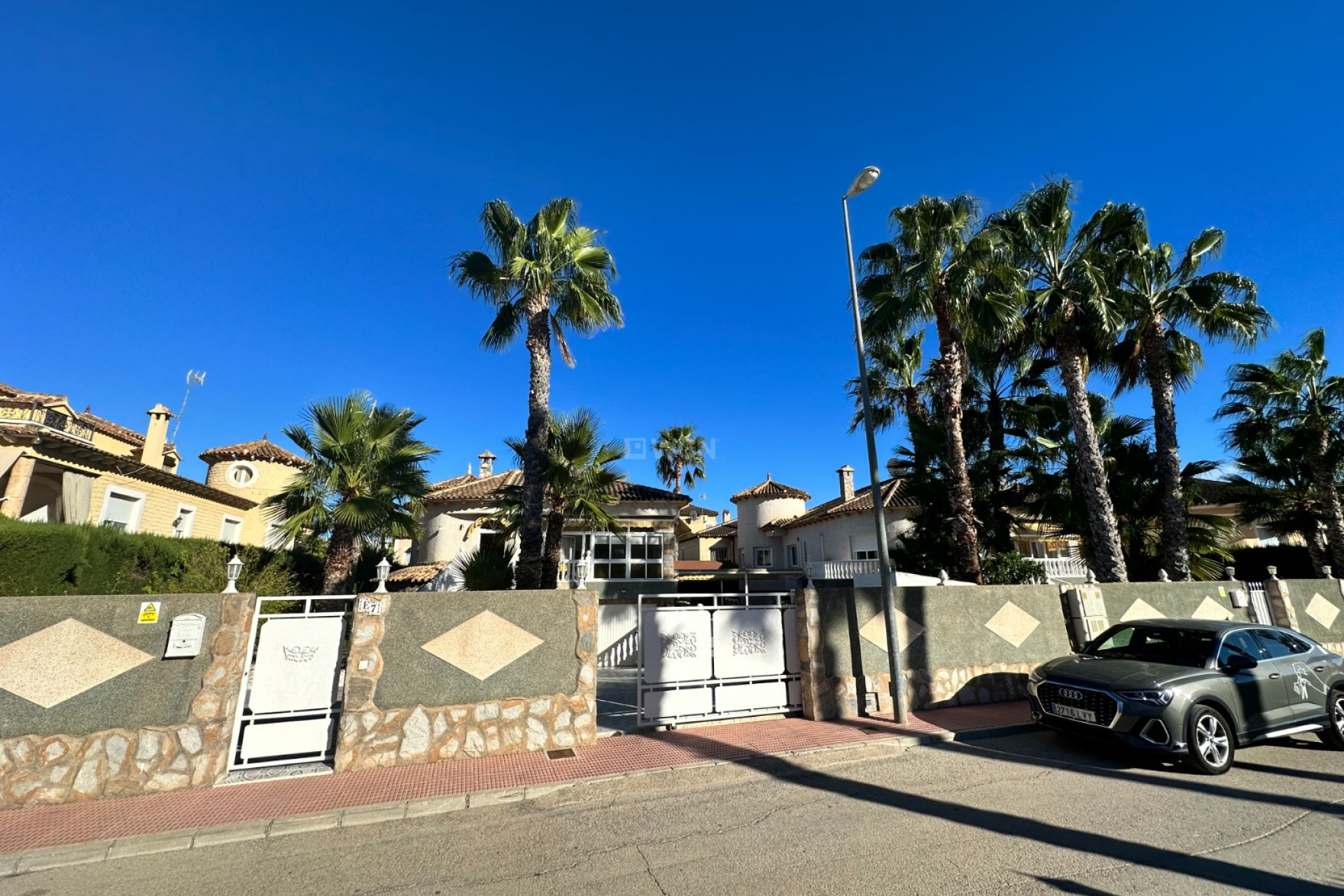 Resale - Villa - Orihuela - Inland