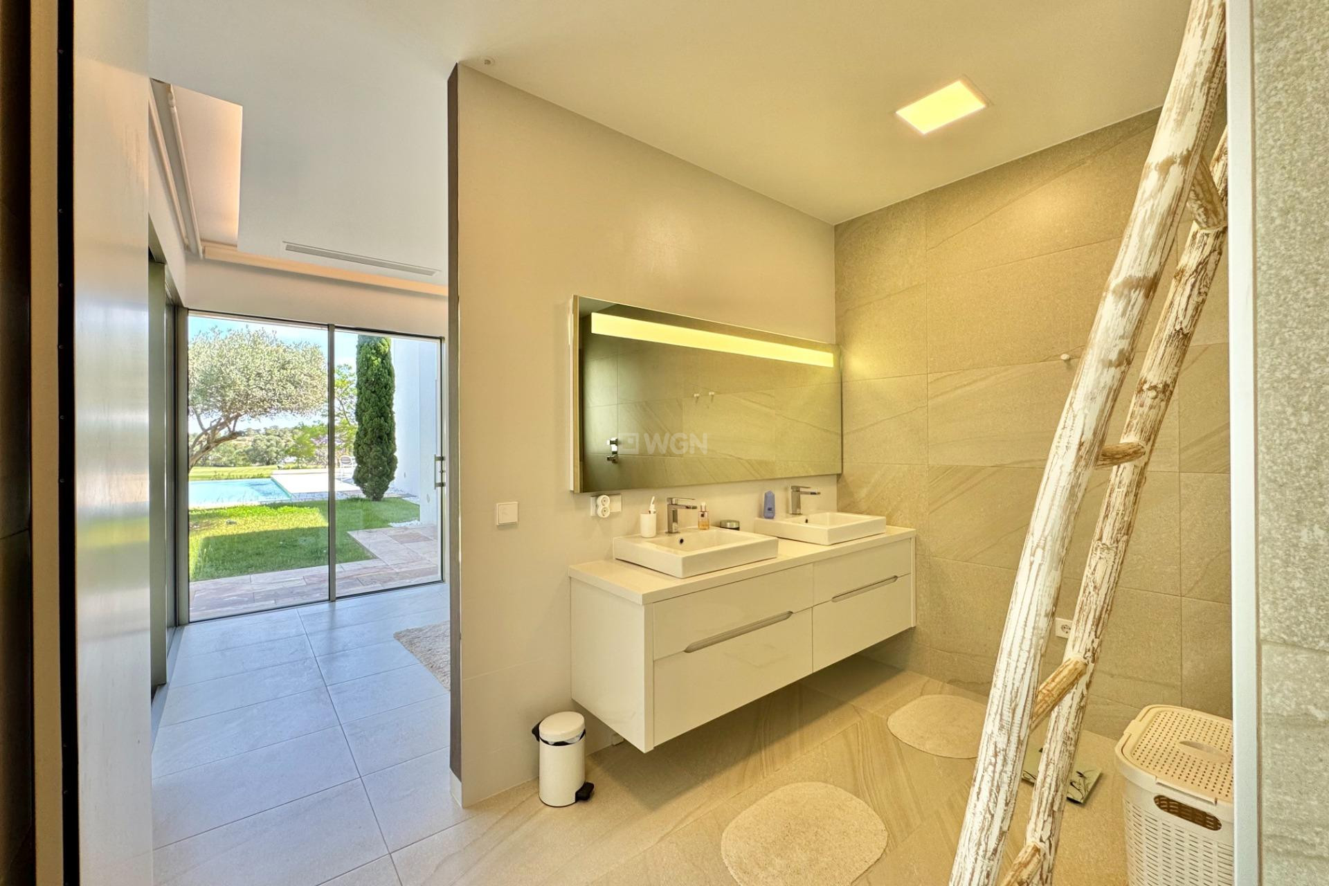 Resale - Villa - Orihuela - Las Colinas Golf