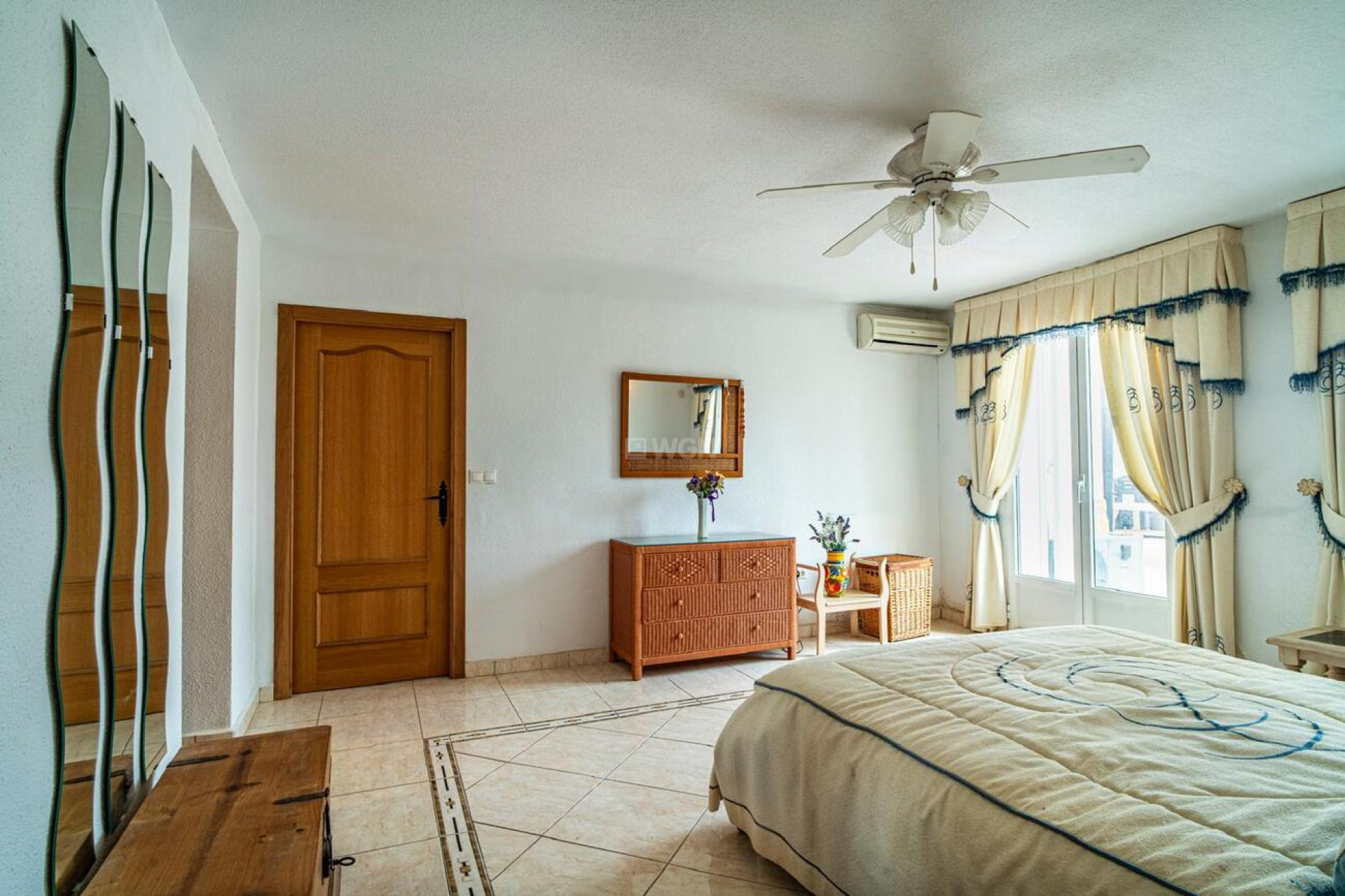 Resale - Villa - Orihuela