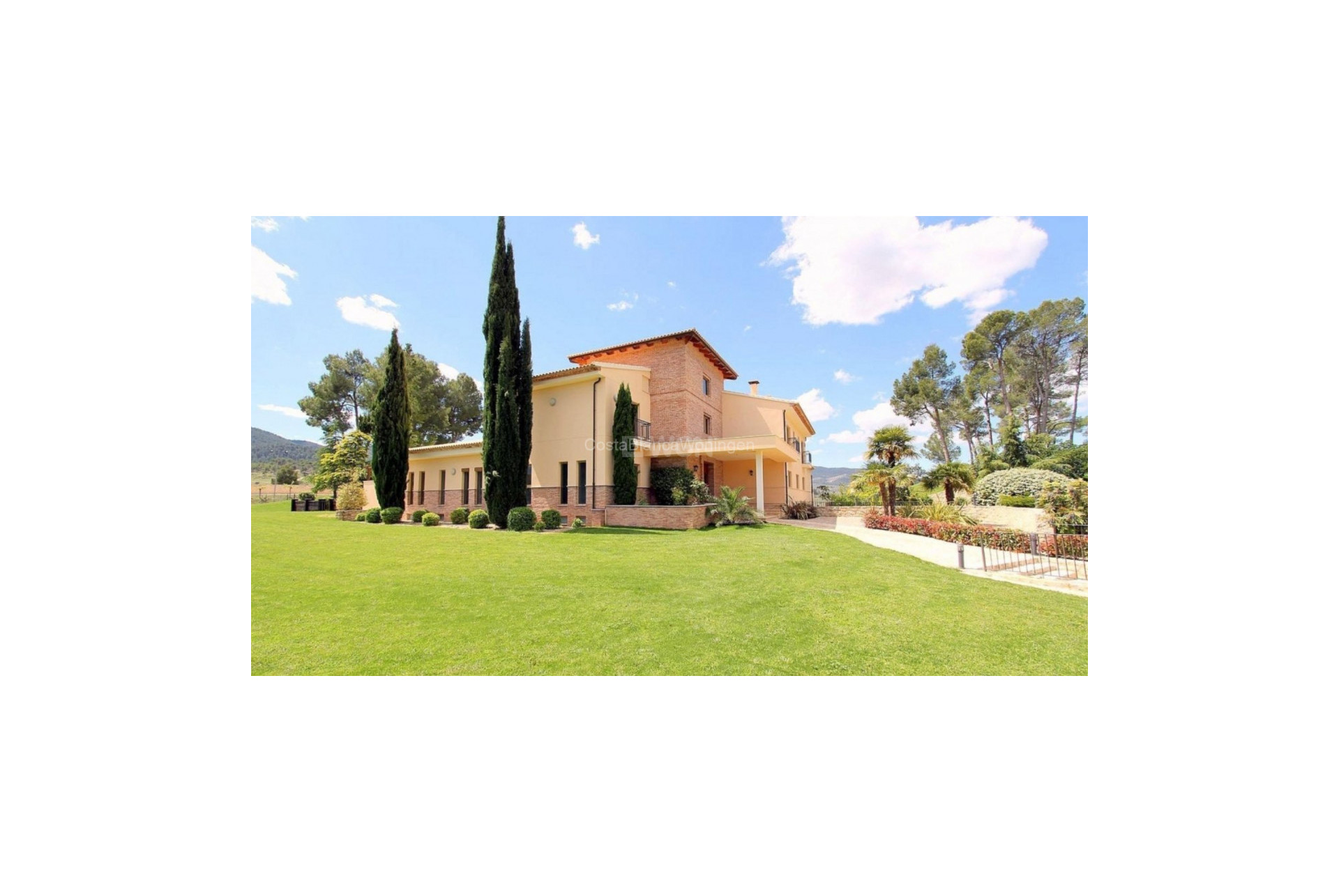 Resale - Villa - Penaguila - Inland