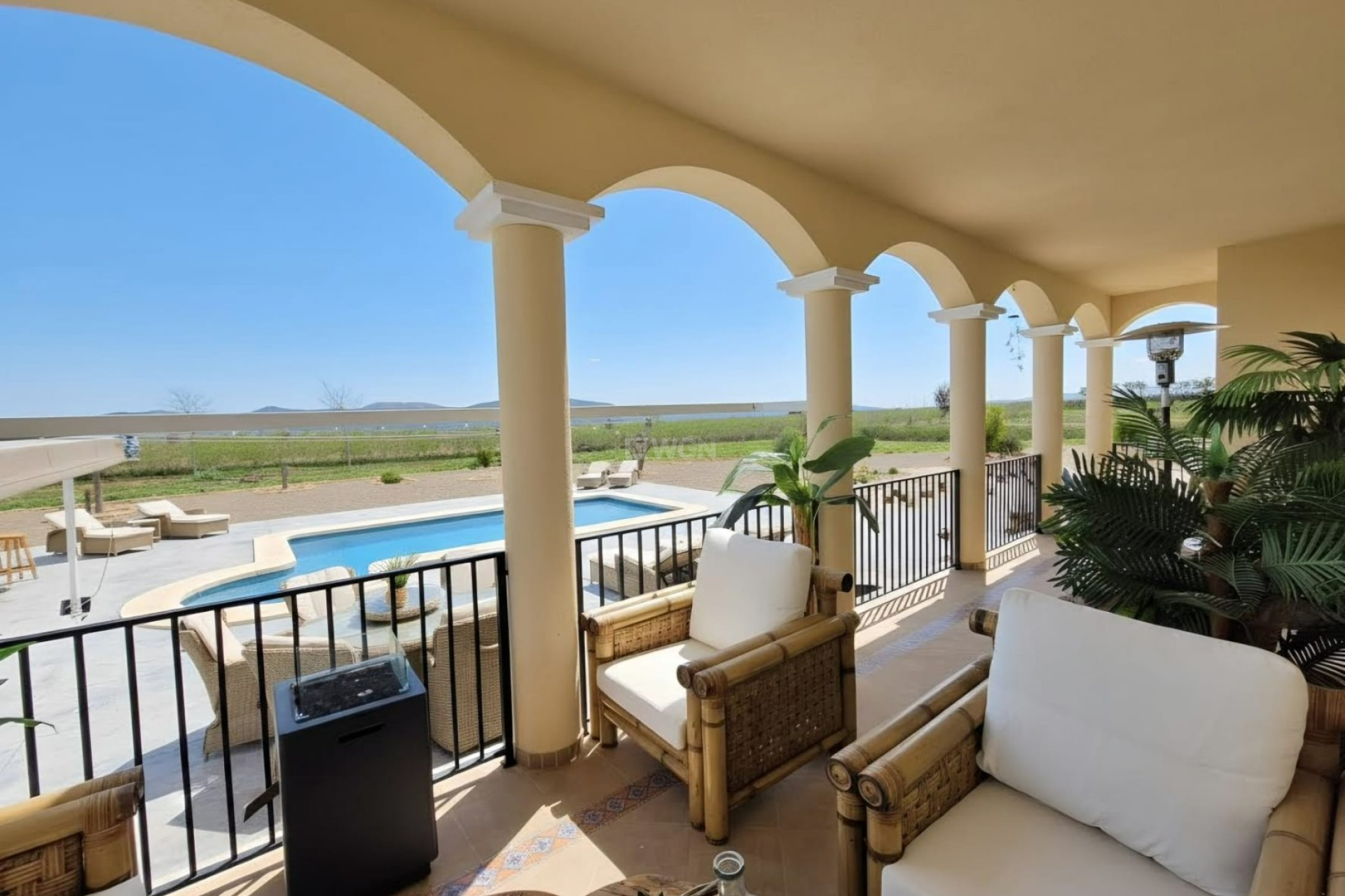 Resale - Villa - Pinoso - Inland