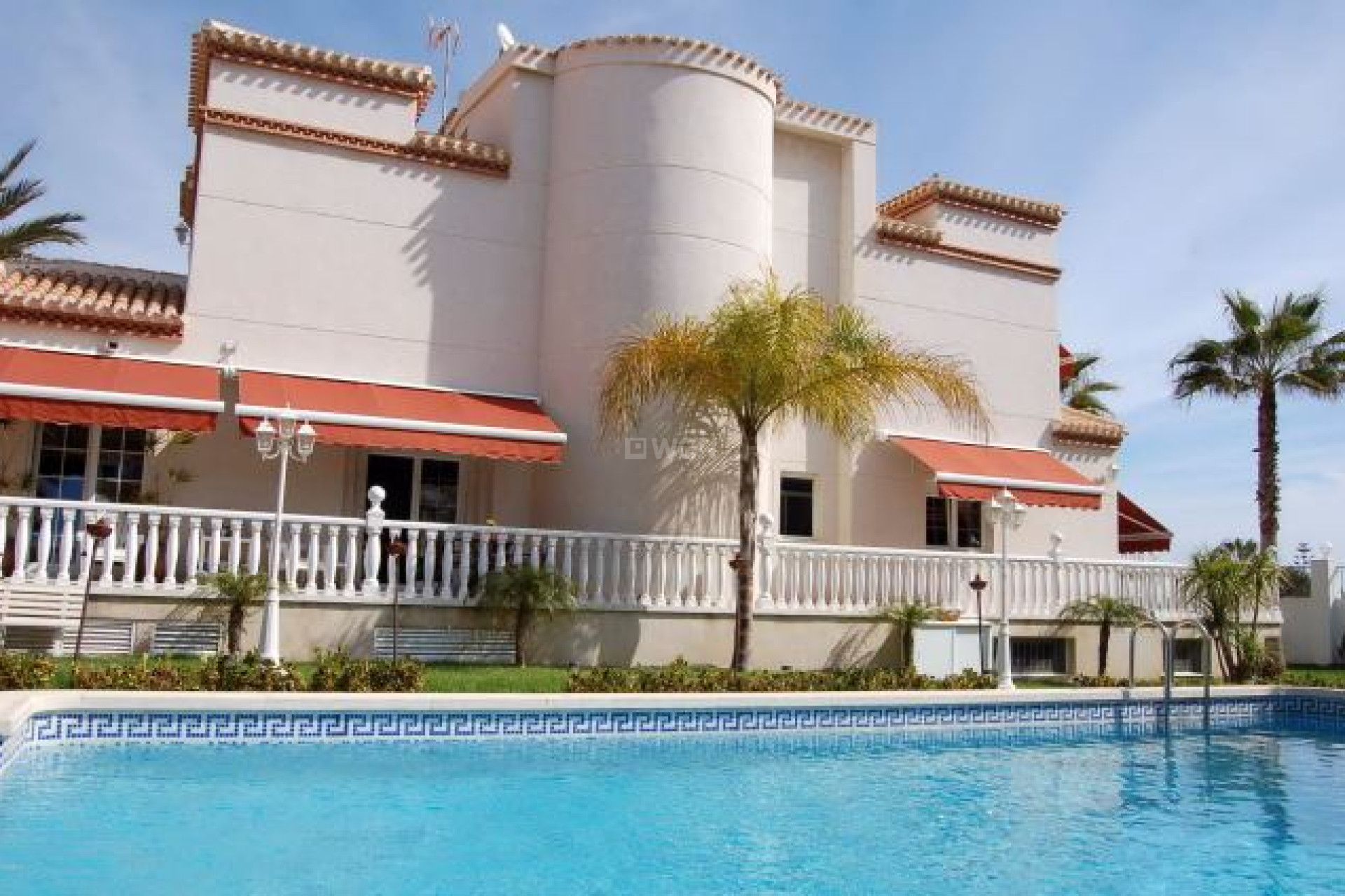 Resale - Villa - Playa Flamenca - Costa Blanca