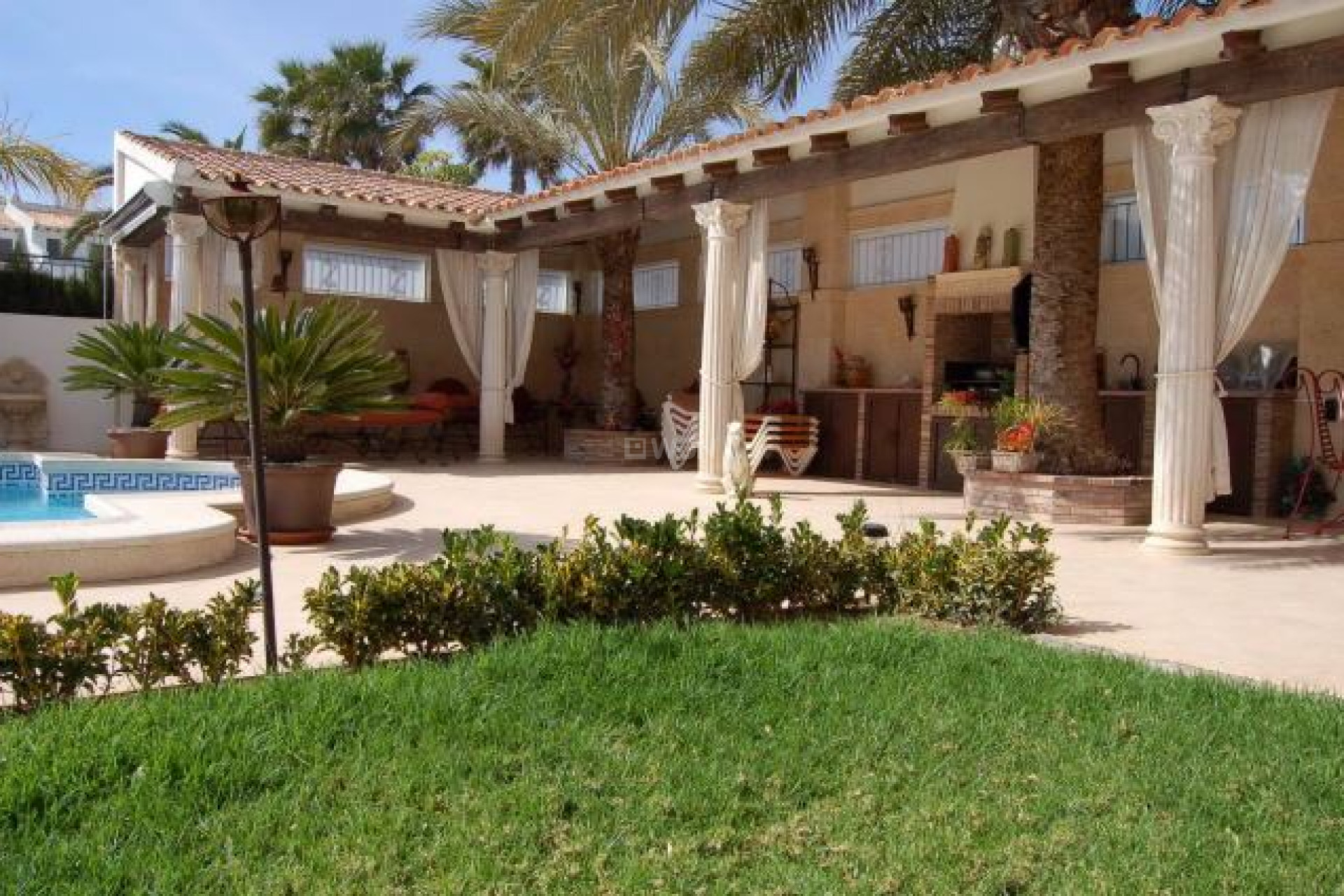 Resale - Villa - Playa Flamenca - Costa Blanca