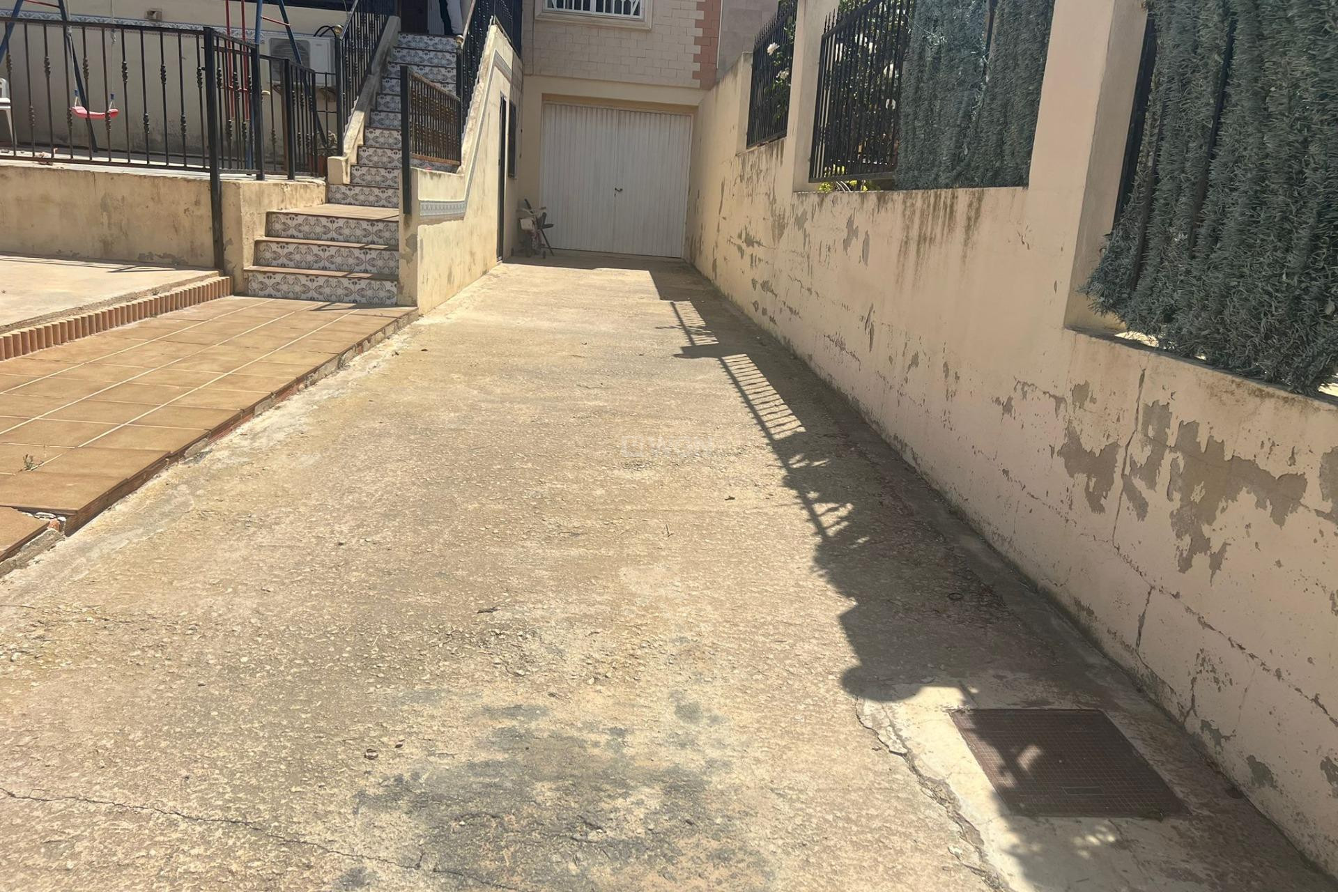 Resale - Villa - Rojales