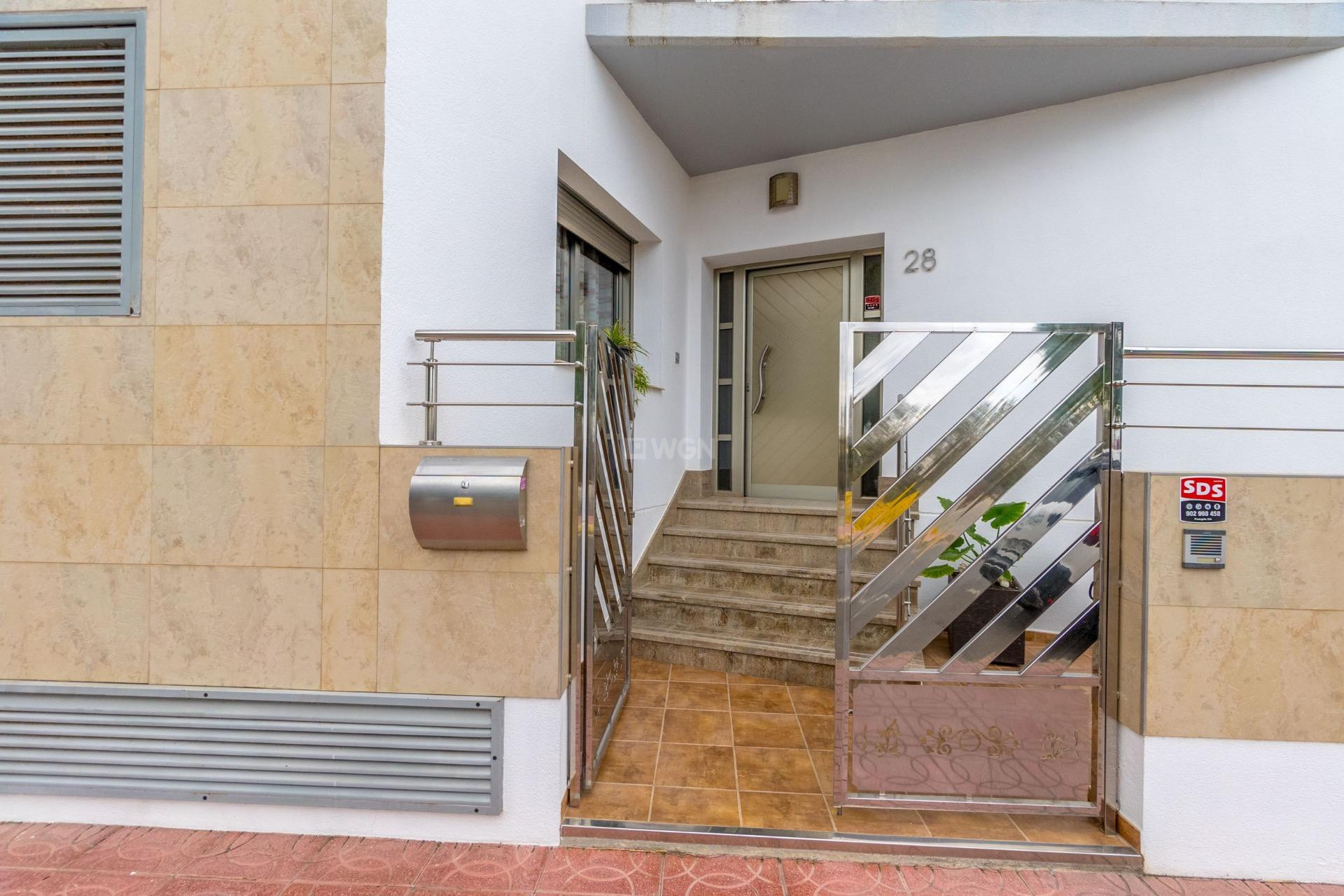 Resale - Villa - Rojales