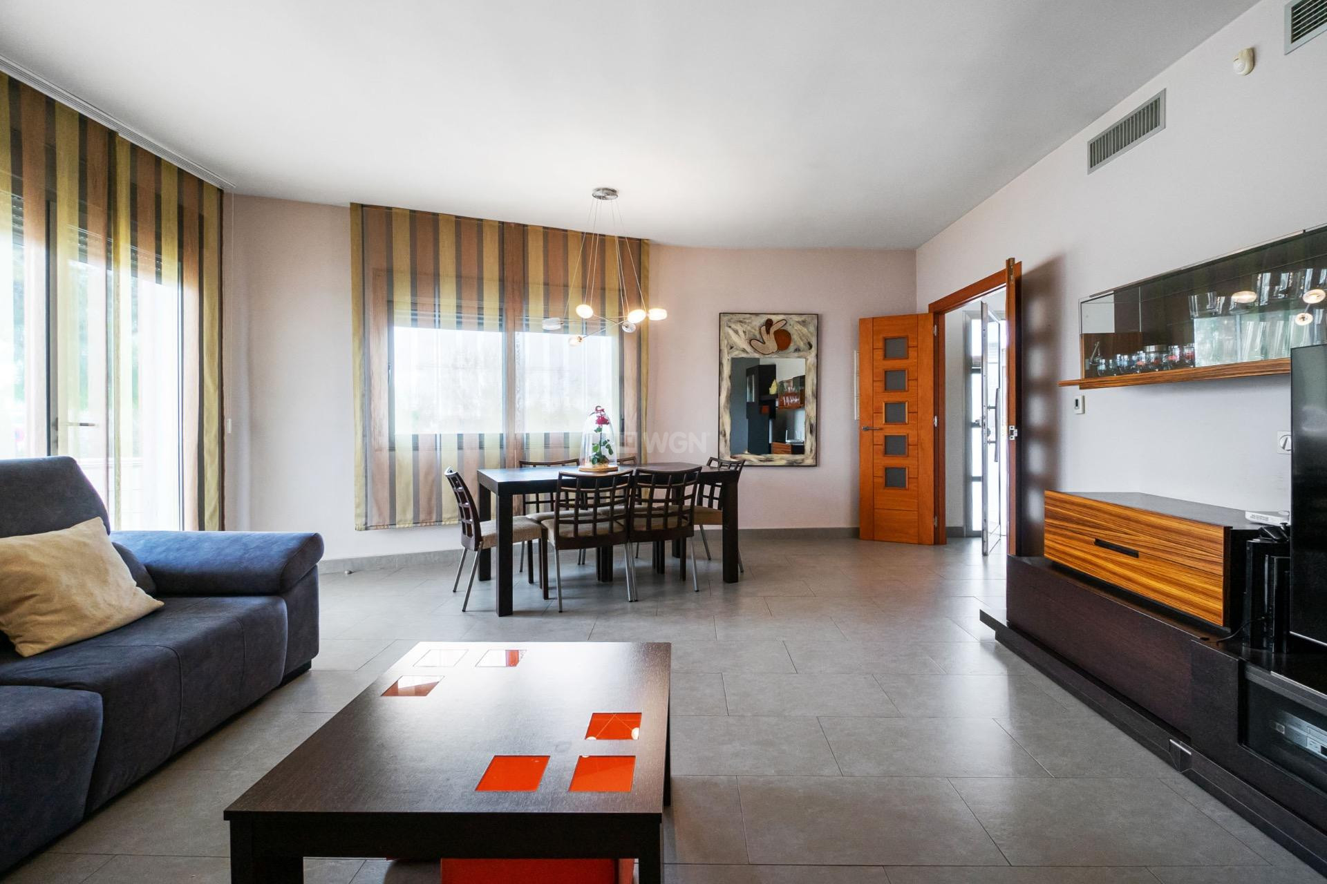 Resale - Villa - Rojales