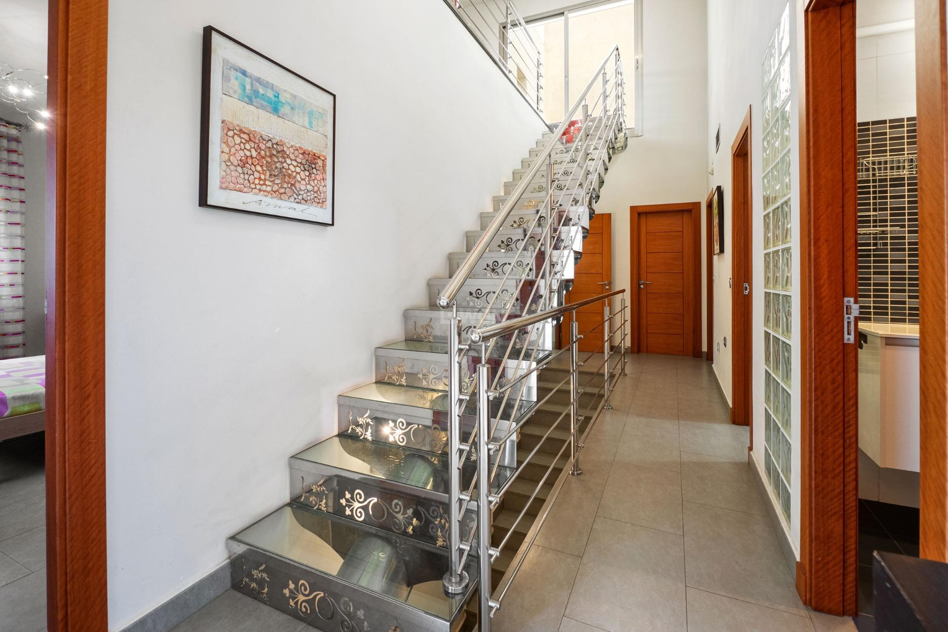 Resale - Villa - Rojales