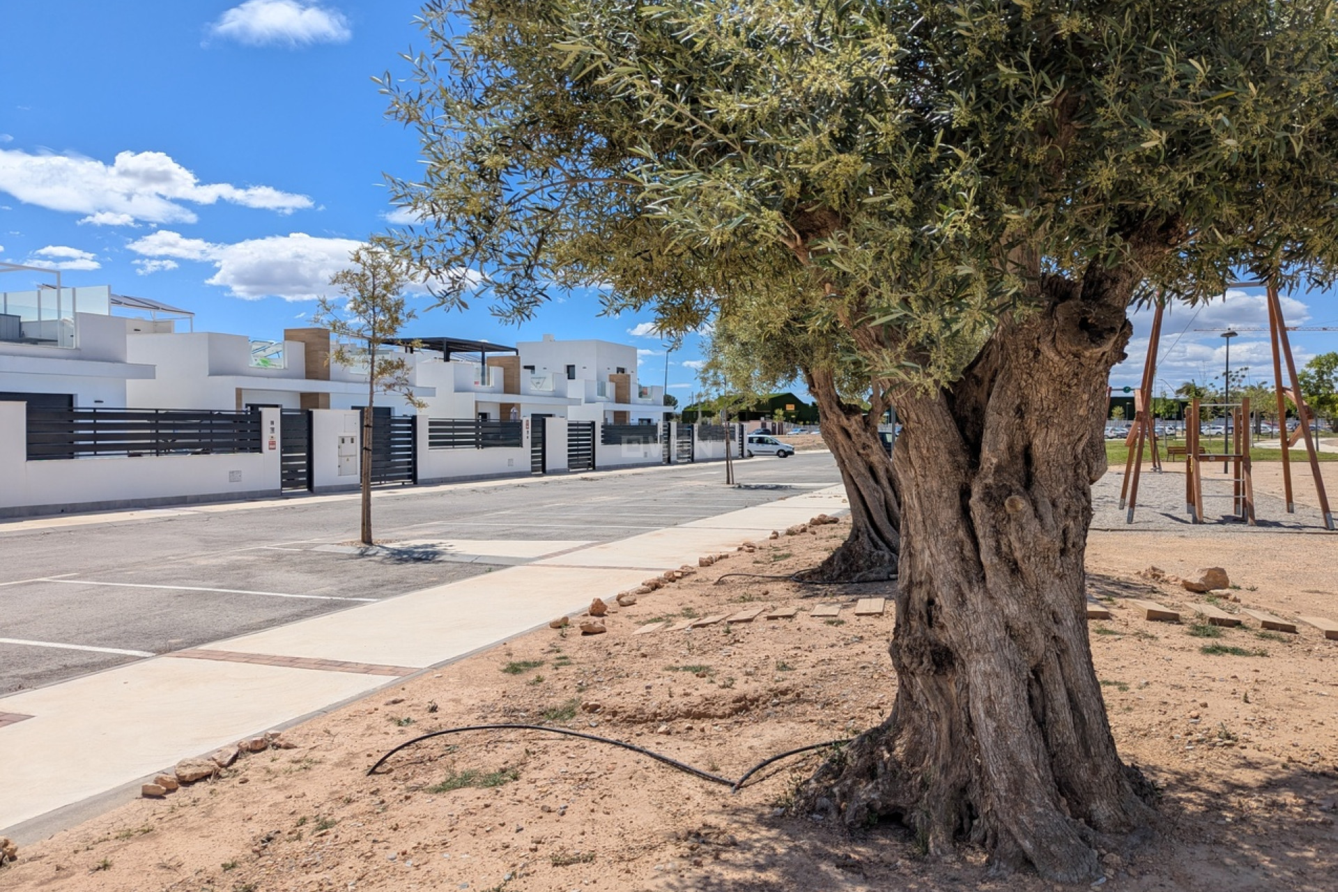 Resale - Villa - Roldan - Inland