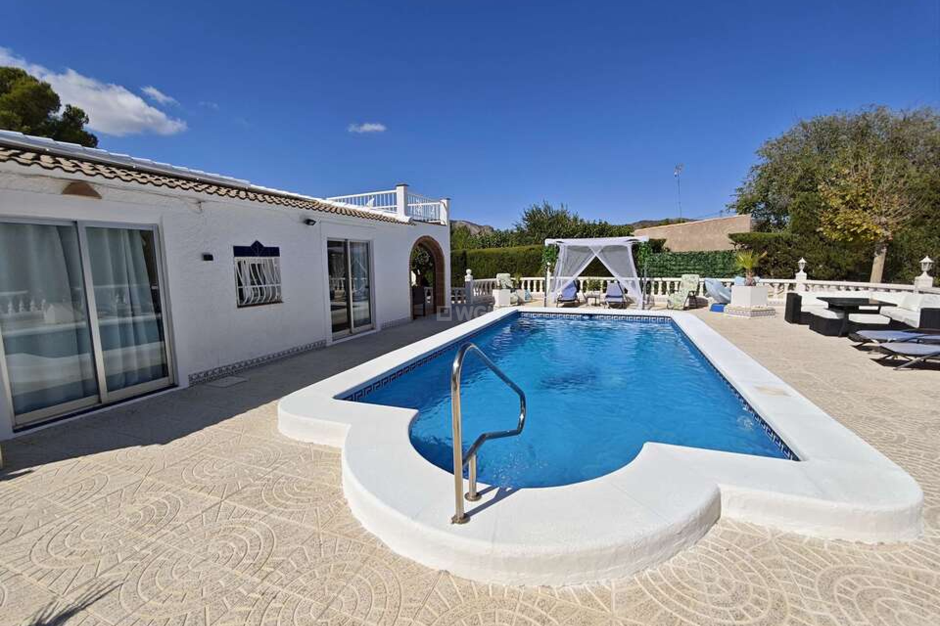 Resale - Villa - Salinas - Inland