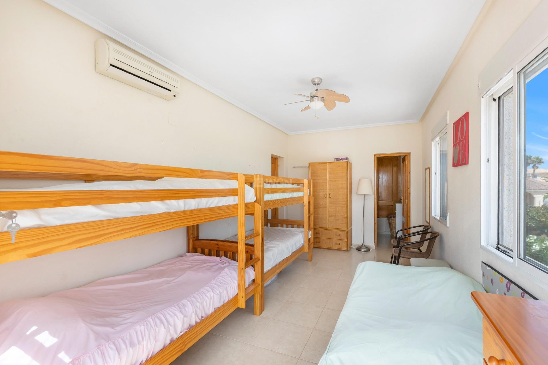 Resale - Villa - San Fulgencio