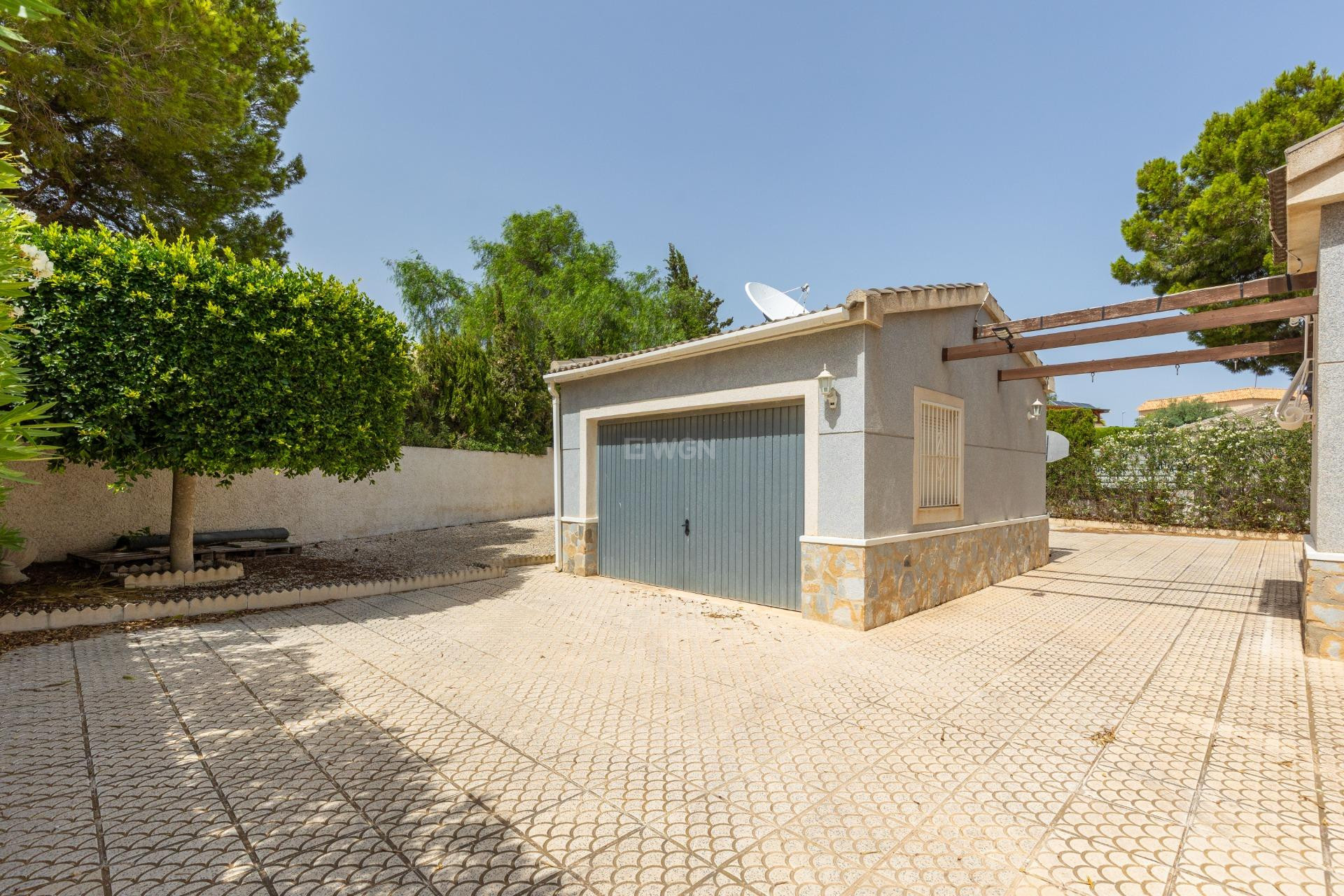 Resale - Villa - San Fulgencio