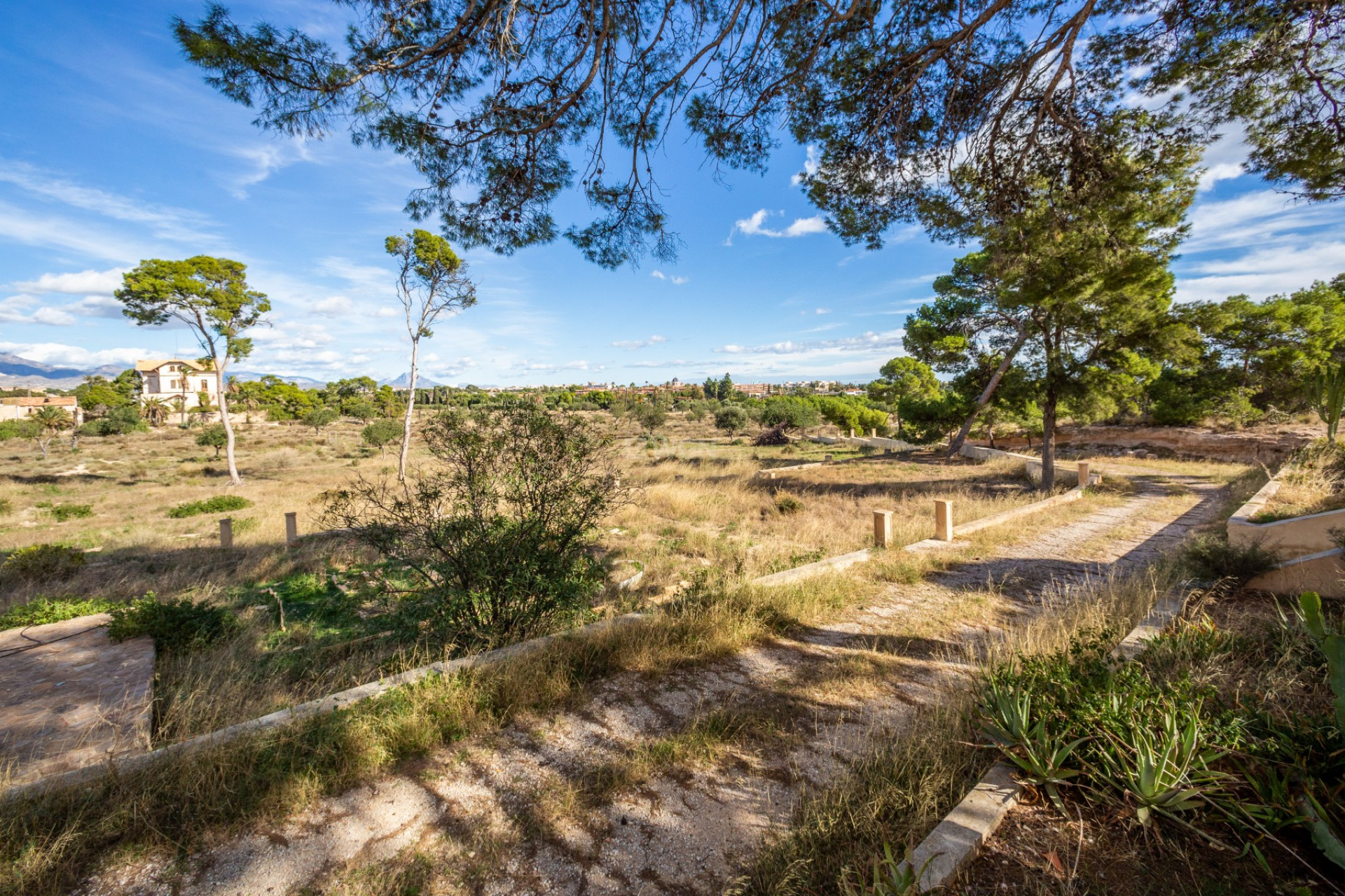 Resale - Villa - San Juan de Alicante - Costa Blanca