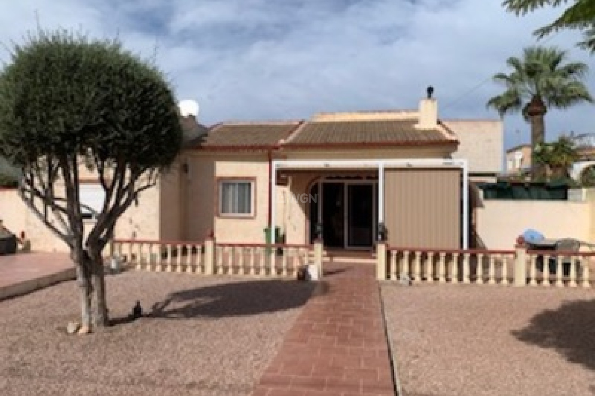 Resale - Villa - San Luis - Inland