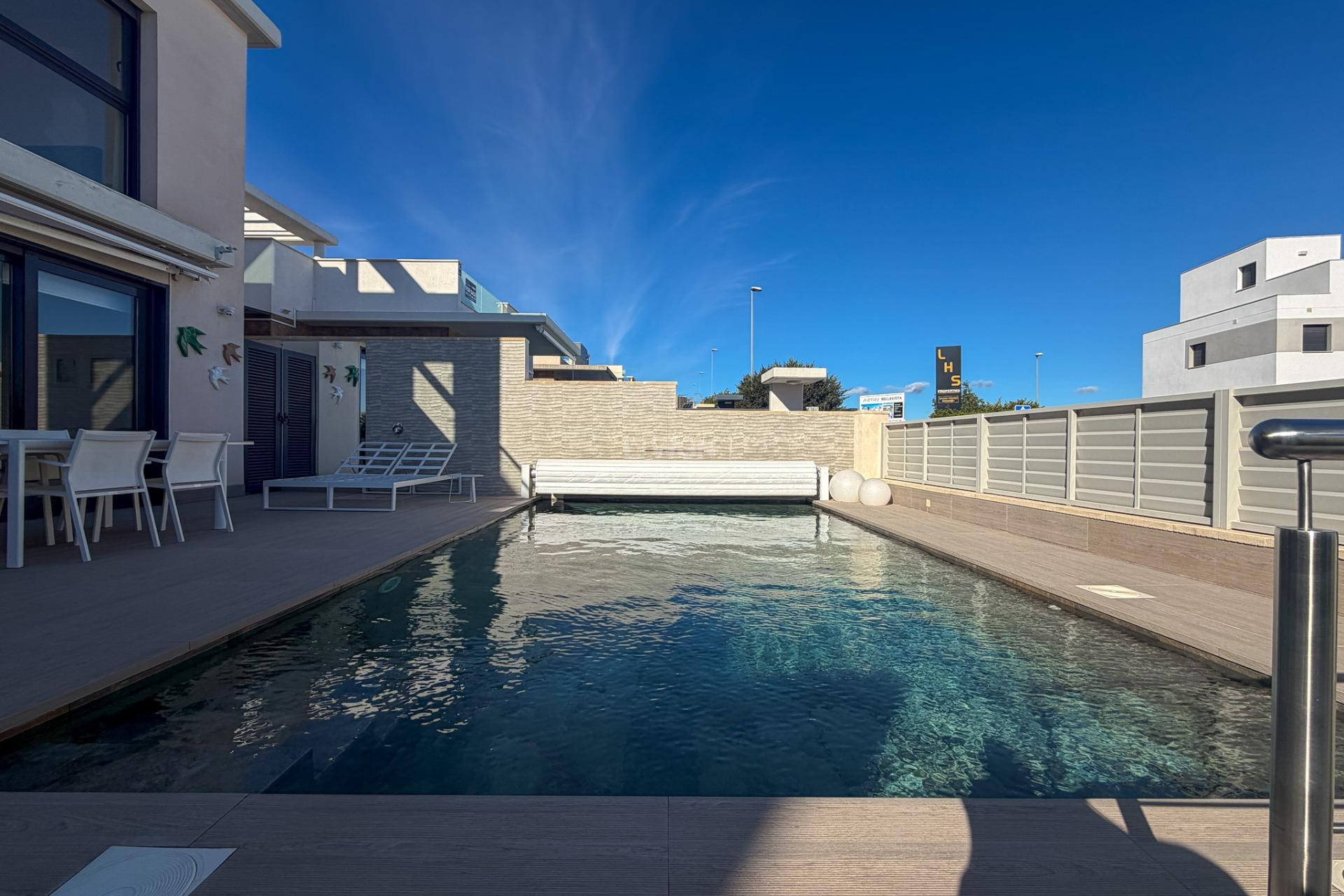 Resale - Villa - San Miguel de Salinas - Bellavista