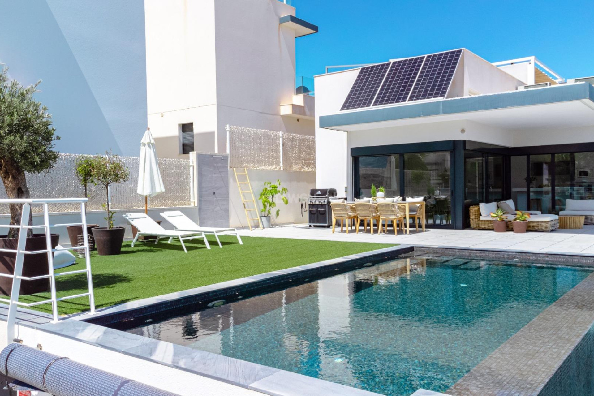 Resale - Villa - San Miguel de Salinas - Bellavista