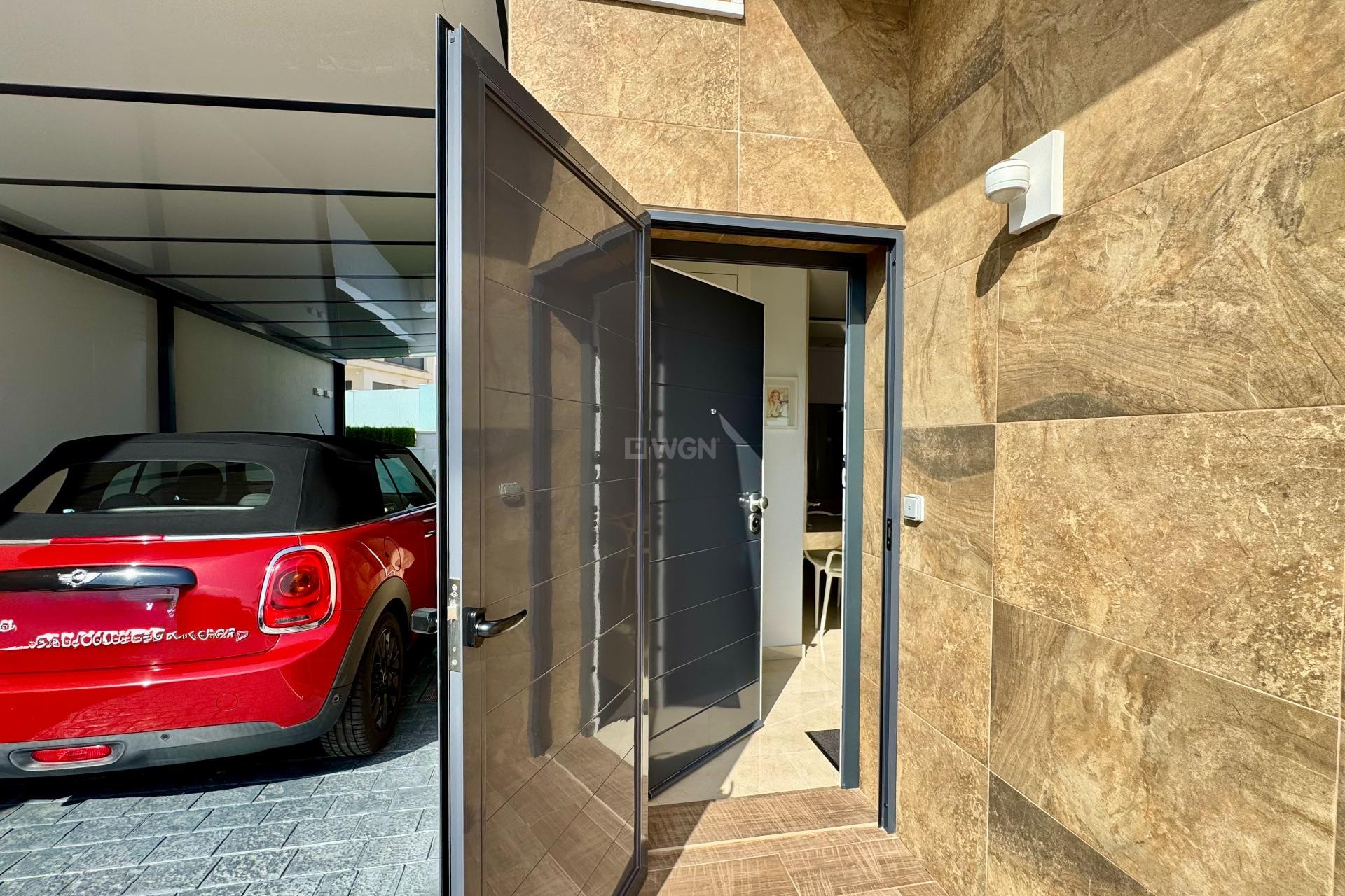 Resale - Villa - San Miguel de Salinas - Bellavista
