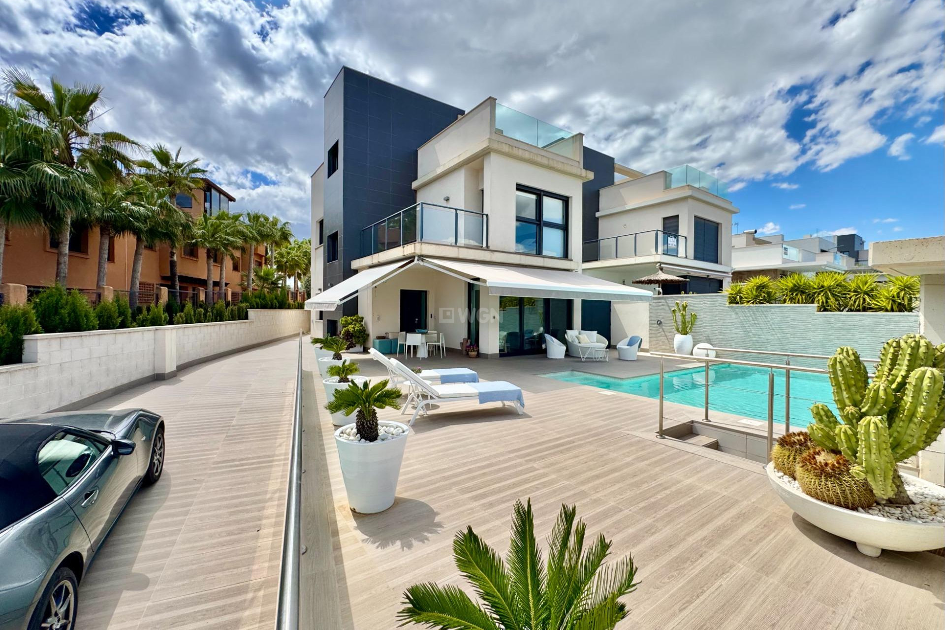 Resale - Villa - San Miguel de Salinas - Bellavista