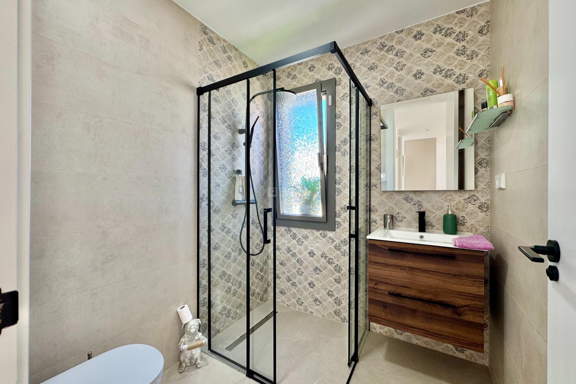 Resale - Villa - San Miguel de Salinas - Blue Lagoon - Galán