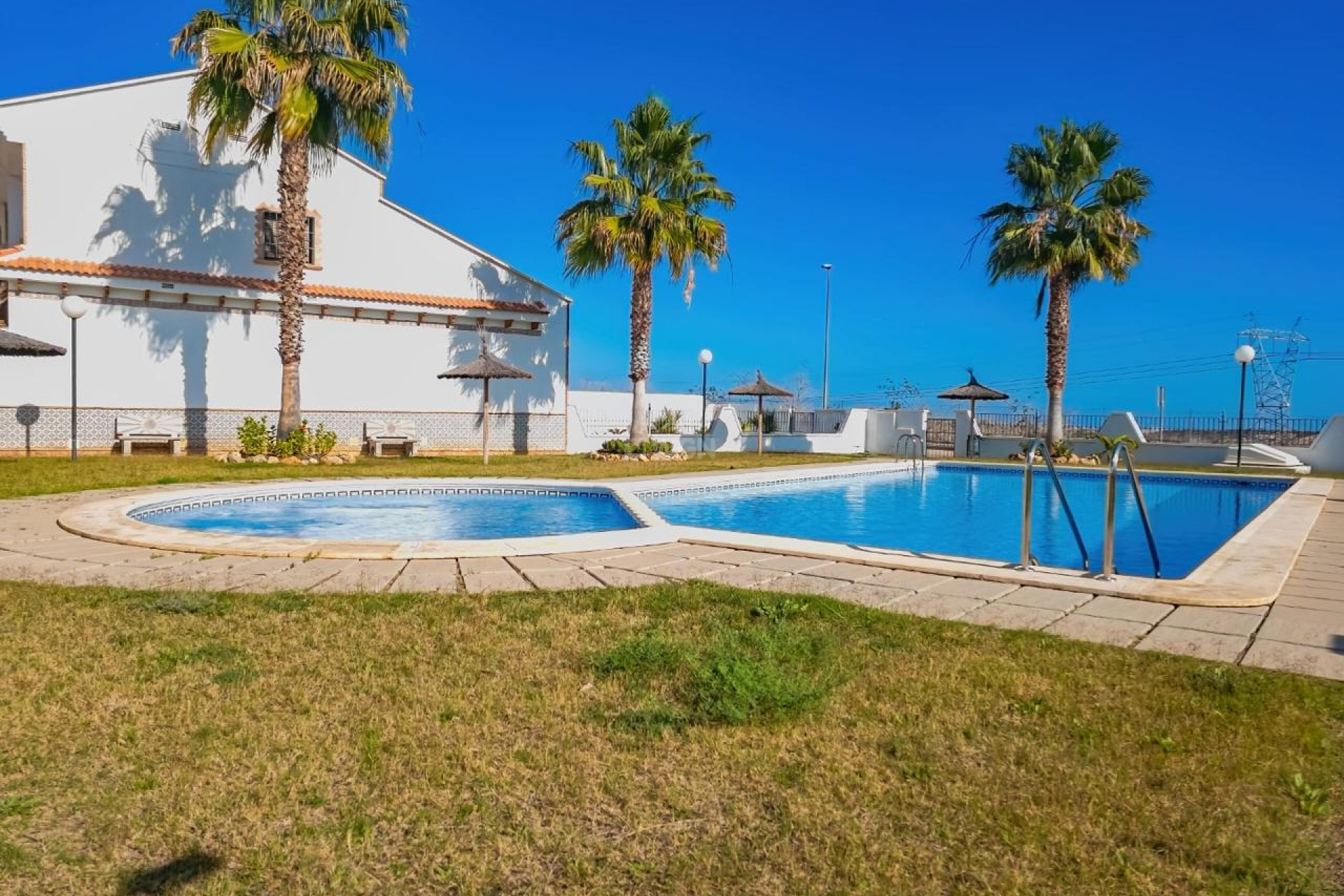 Resale - Villa - San Miguel de Salinas - Inland