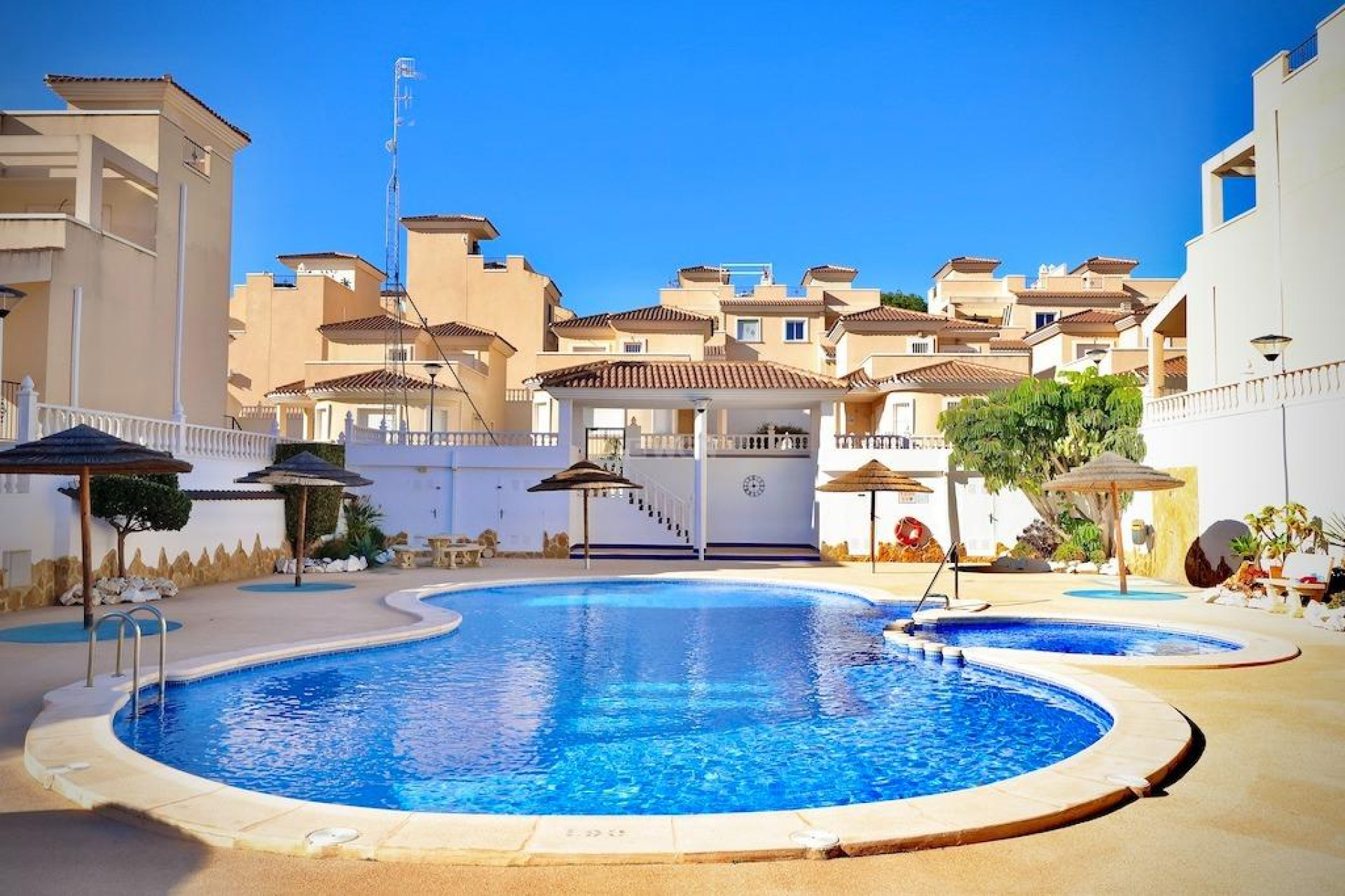 Resale - Villa - San Miguel de Salinas - Inland