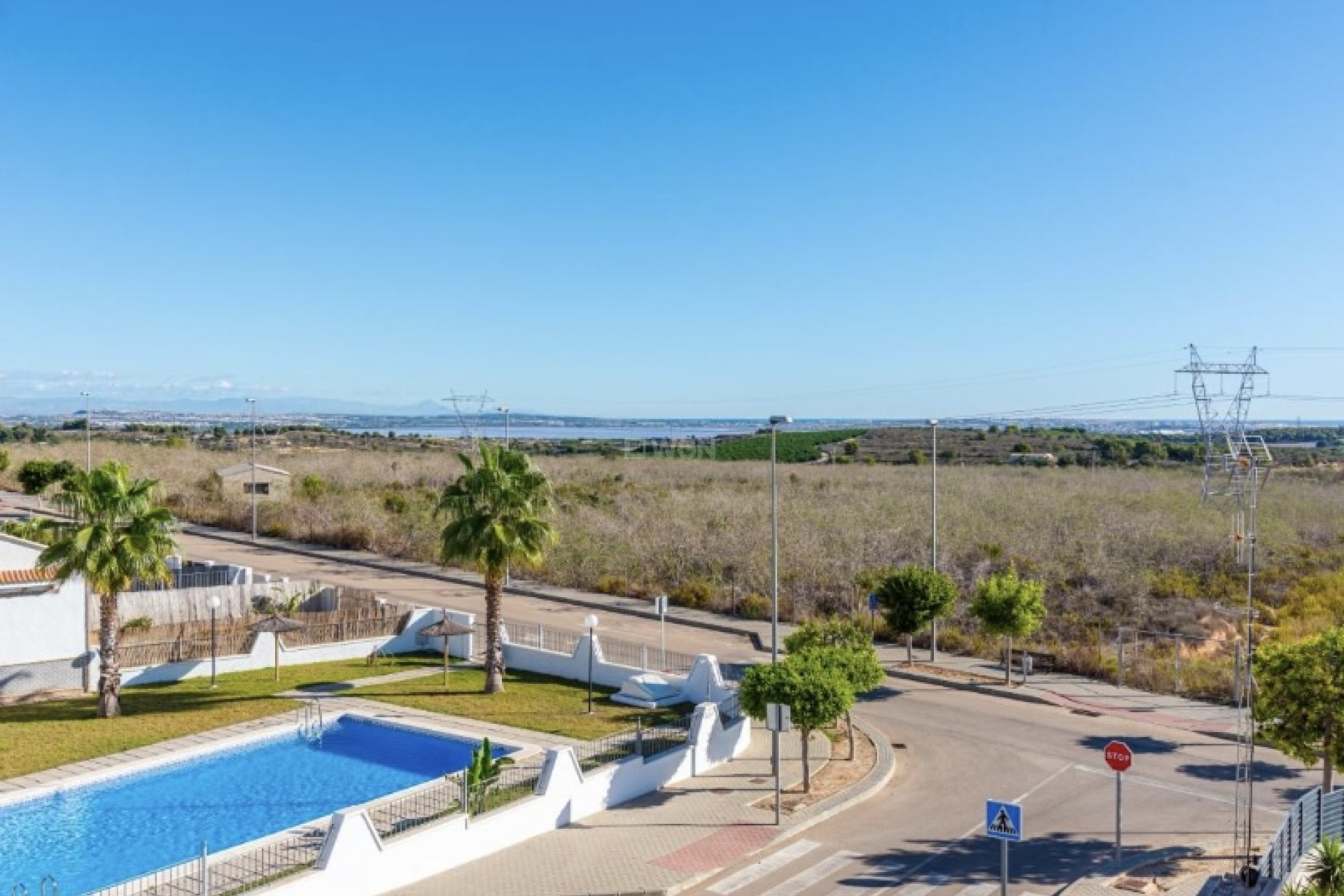 Resale - Villa - San Miguel de Salinas - Inland
