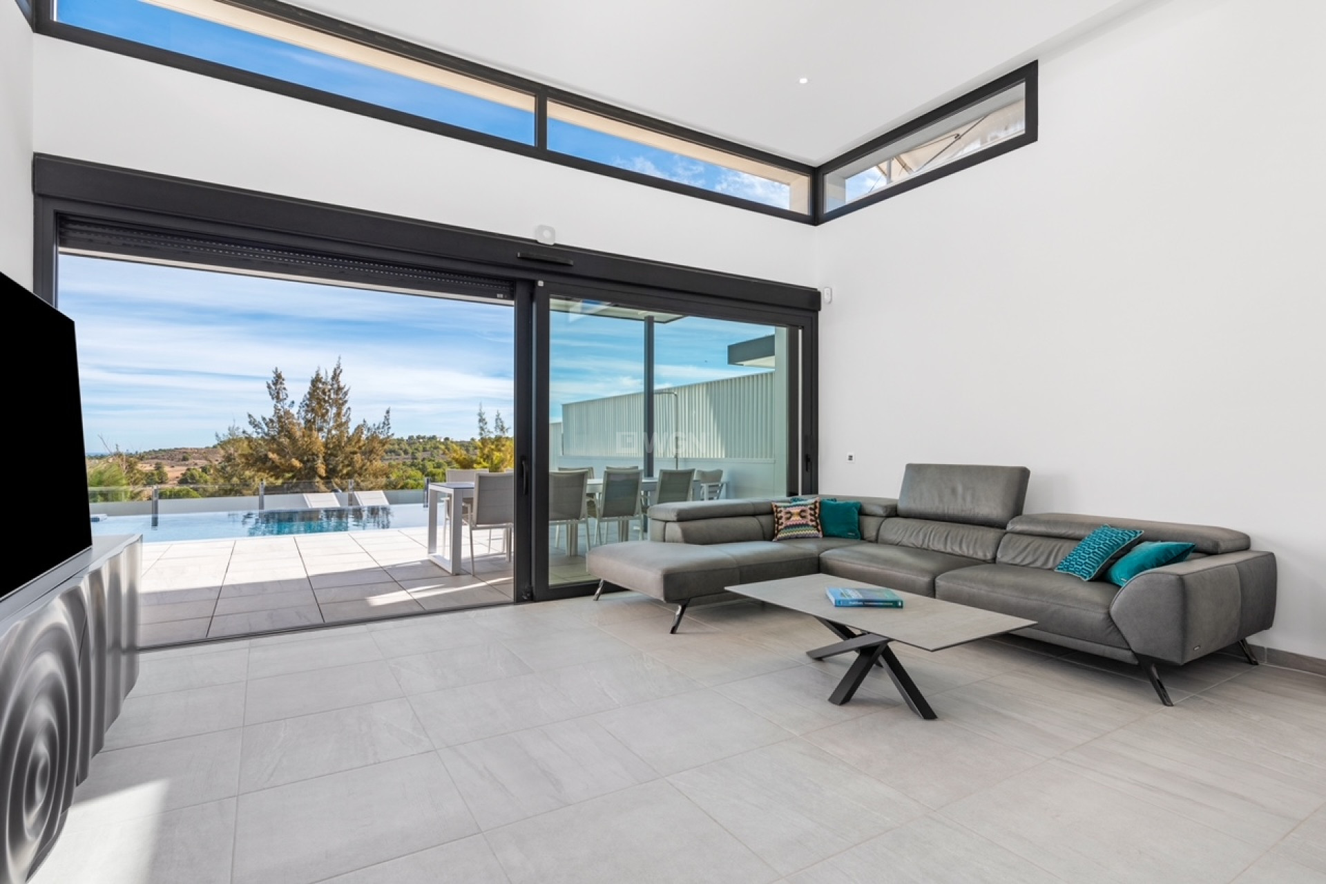 Resale - Villa - San Miguel de Salinas - Inland