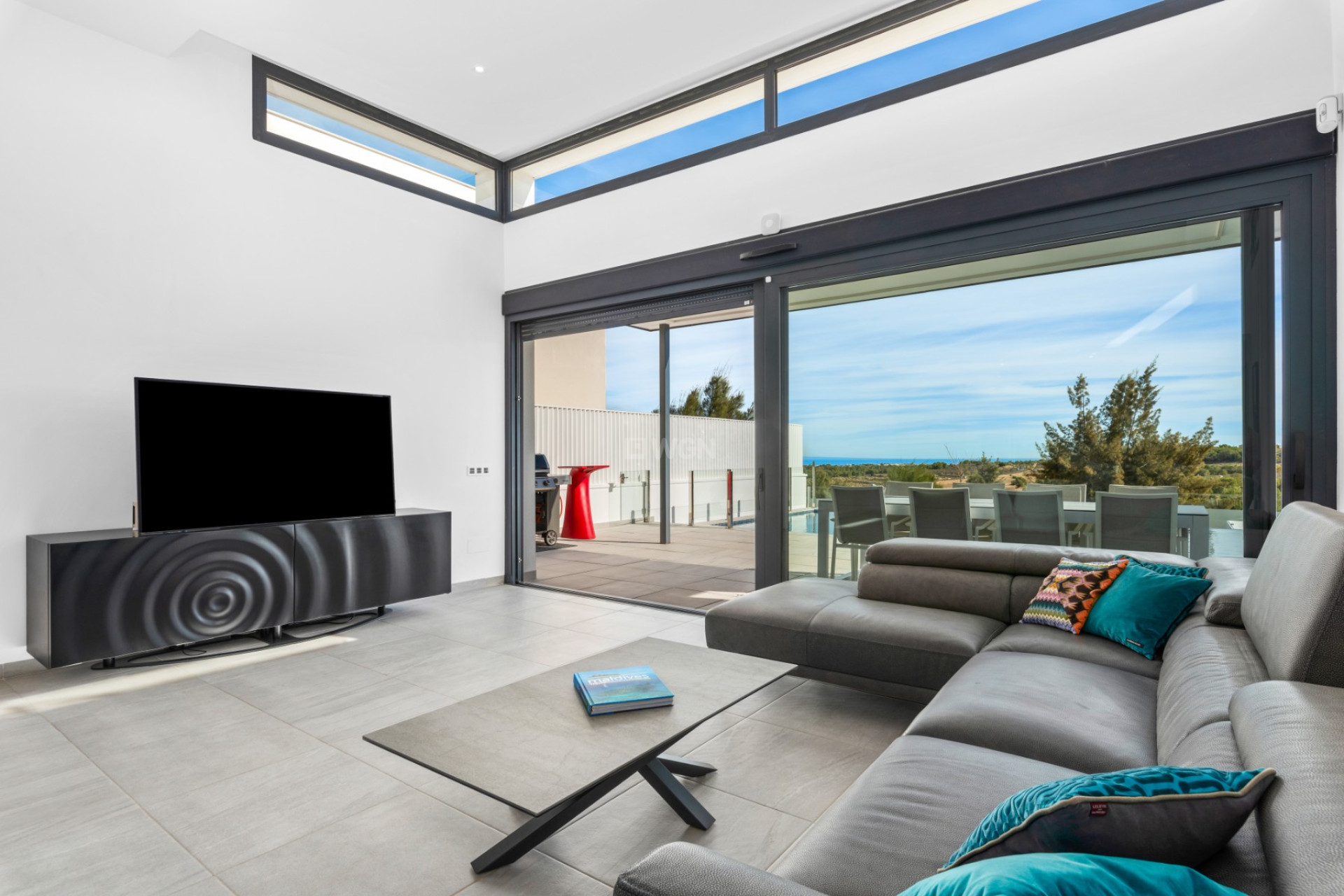 Resale - Villa - San Miguel de Salinas - Inland