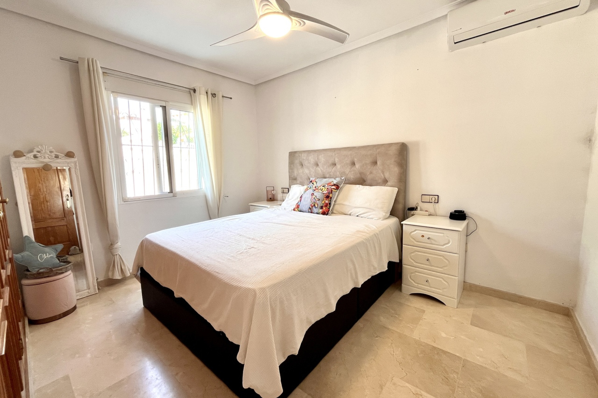 Resale - Villa - San Miguel de Salinas - Inland