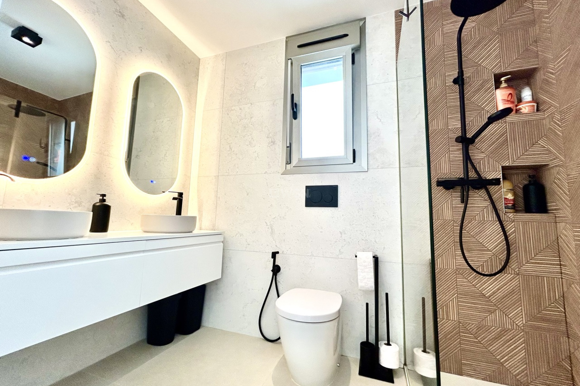 Resale - Villa - San Miguel de Salinas - Inland