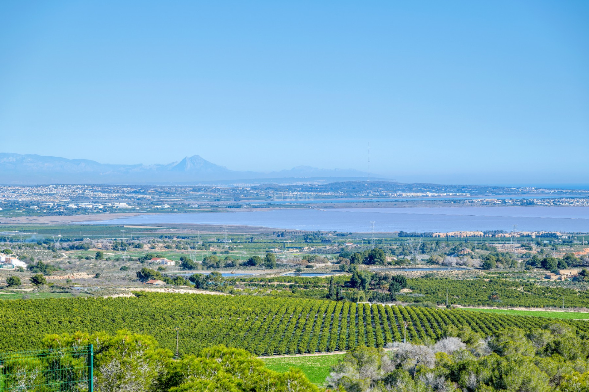 Resale - Villa - San Miguel de Salinas - Inland