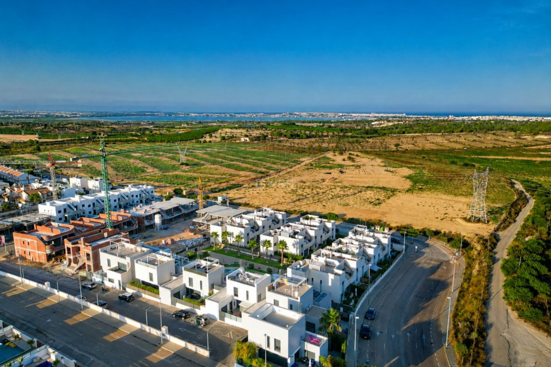 Resale - Villa - San Miguel de Salinas - Inland