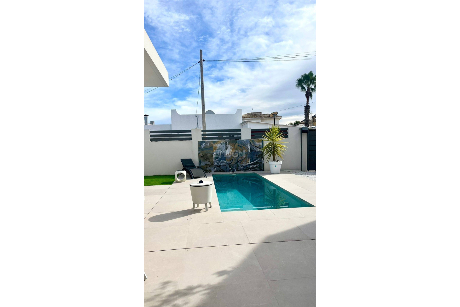 Resale - Villa - San Miguel de Salinas - Urbanizacion Blue Lagoon