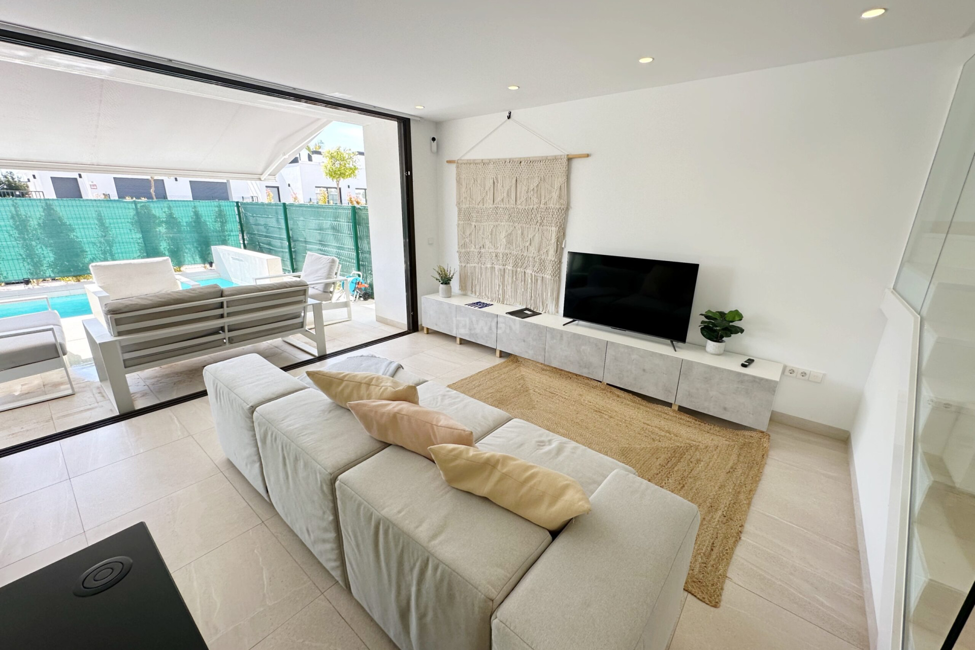 Resale - Villa - Santa Rosalia Resort - Inland