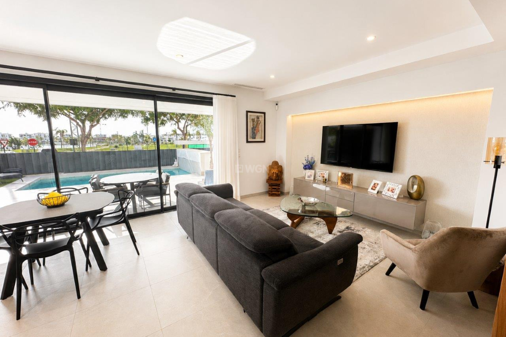 Resale - Villa - Santa Rosalia Resort - Inland