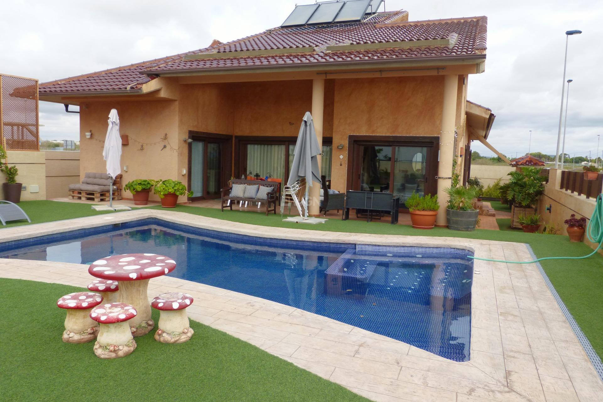 Resale - Villa - Santiago de la ribera - San blas