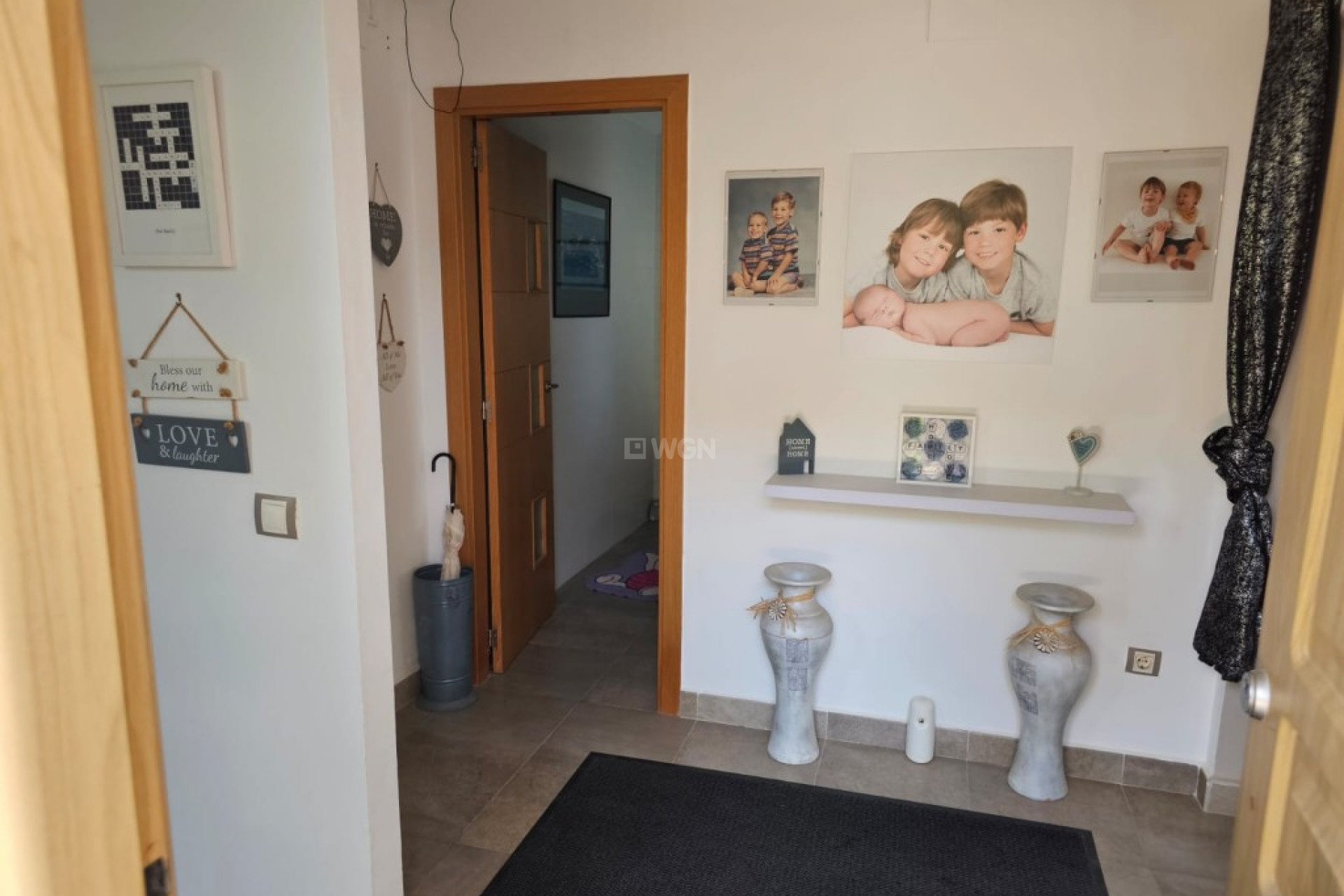 Resale - Villa - Sierra Cortina - Inland
