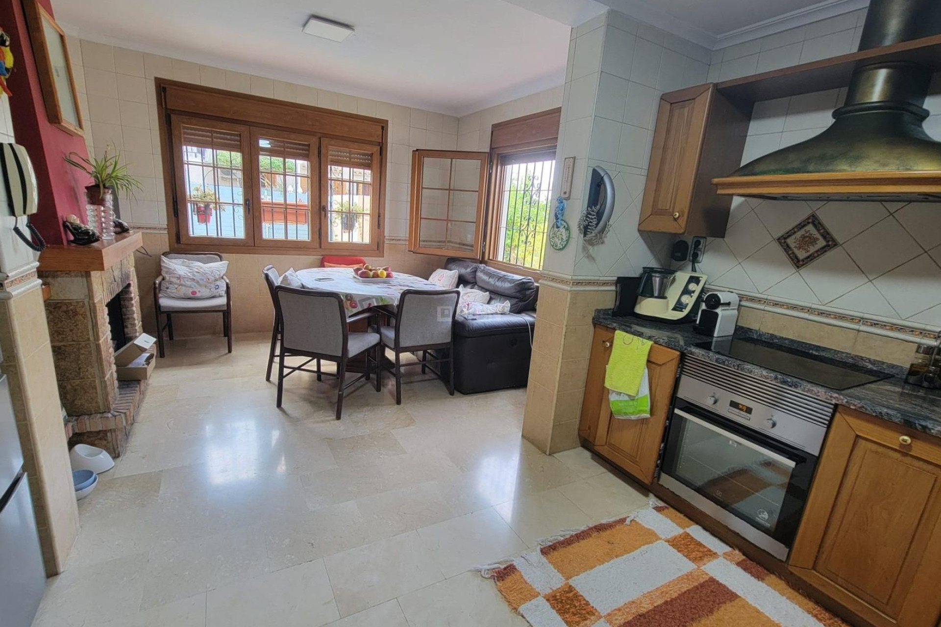 Resale - Villa - Torrevieja - aguas nuevas