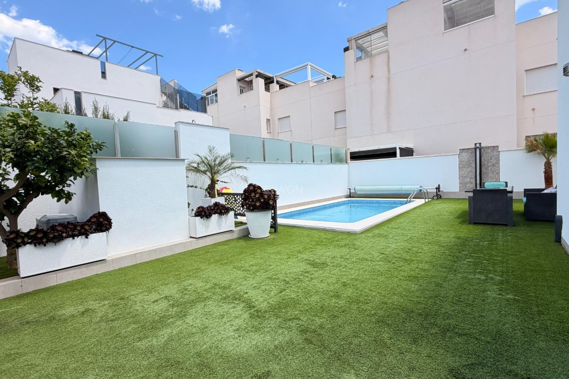Resale - Villa - Torrevieja - aguas nuevas