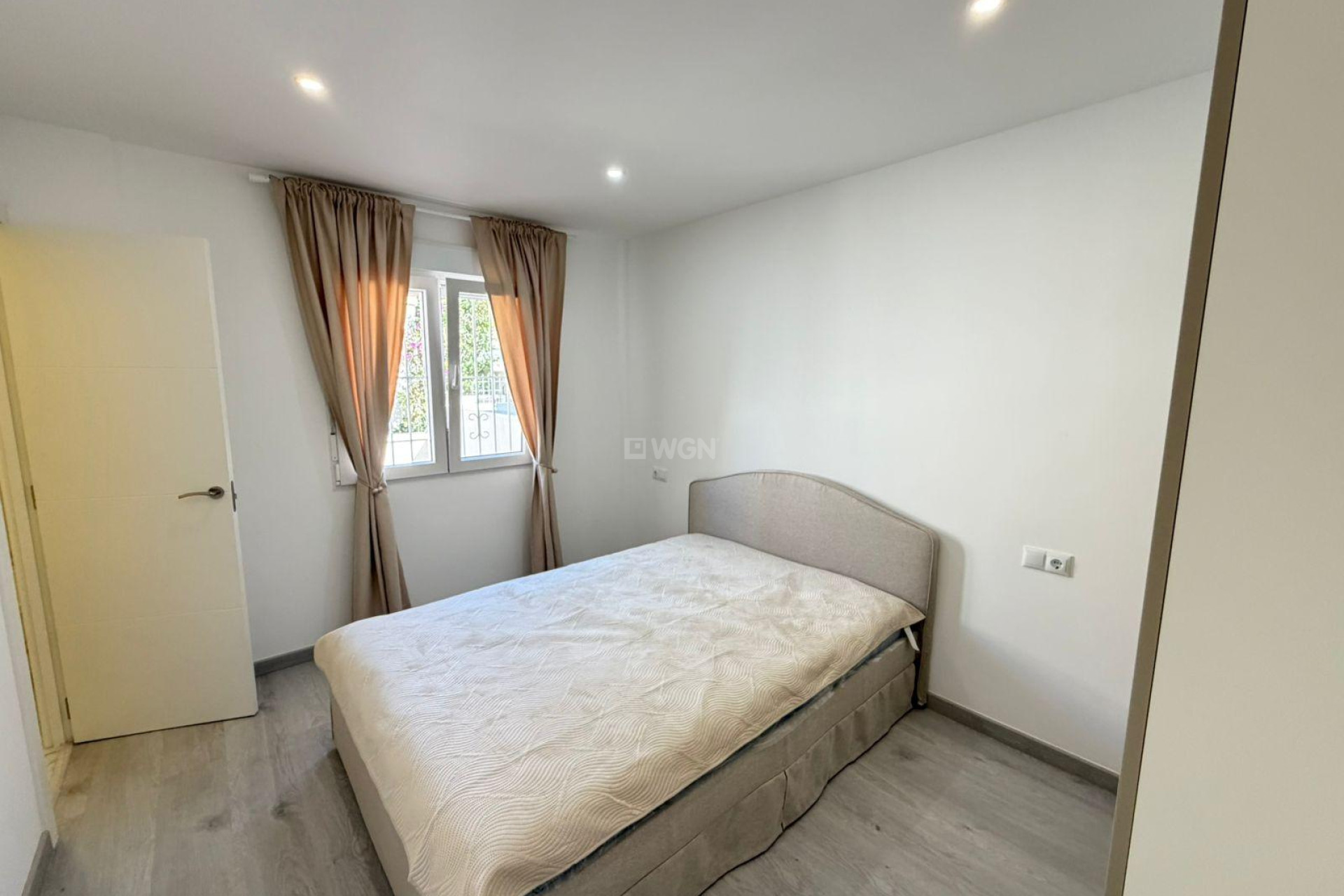 Resale - Villa - Torrevieja - Cabo Cervera