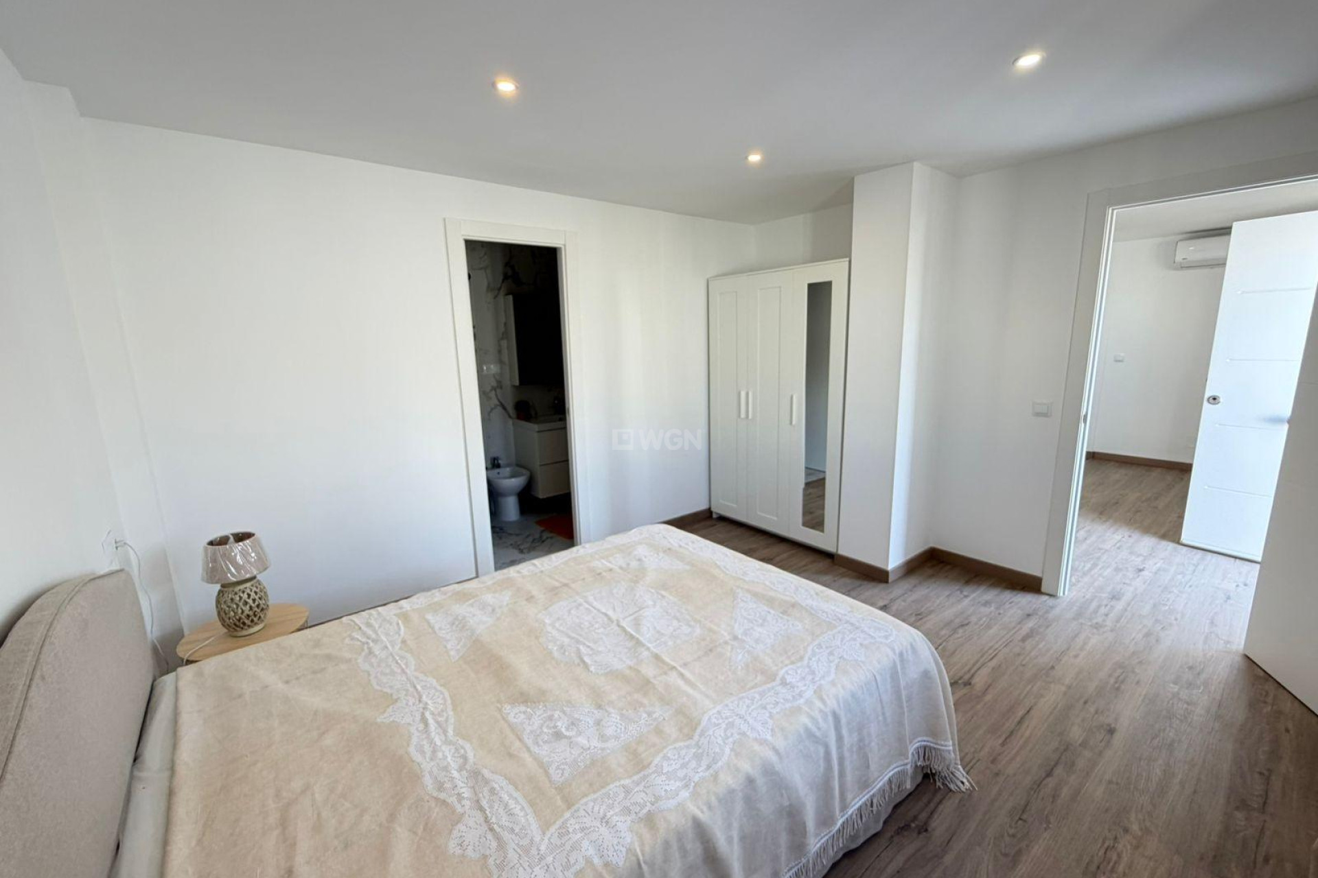 Resale - Villa - Torrevieja - Cabo Cervera
