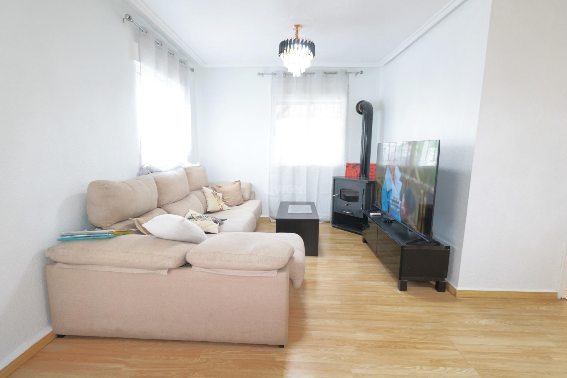 Resale - Villa - Torrevieja - Carrefour