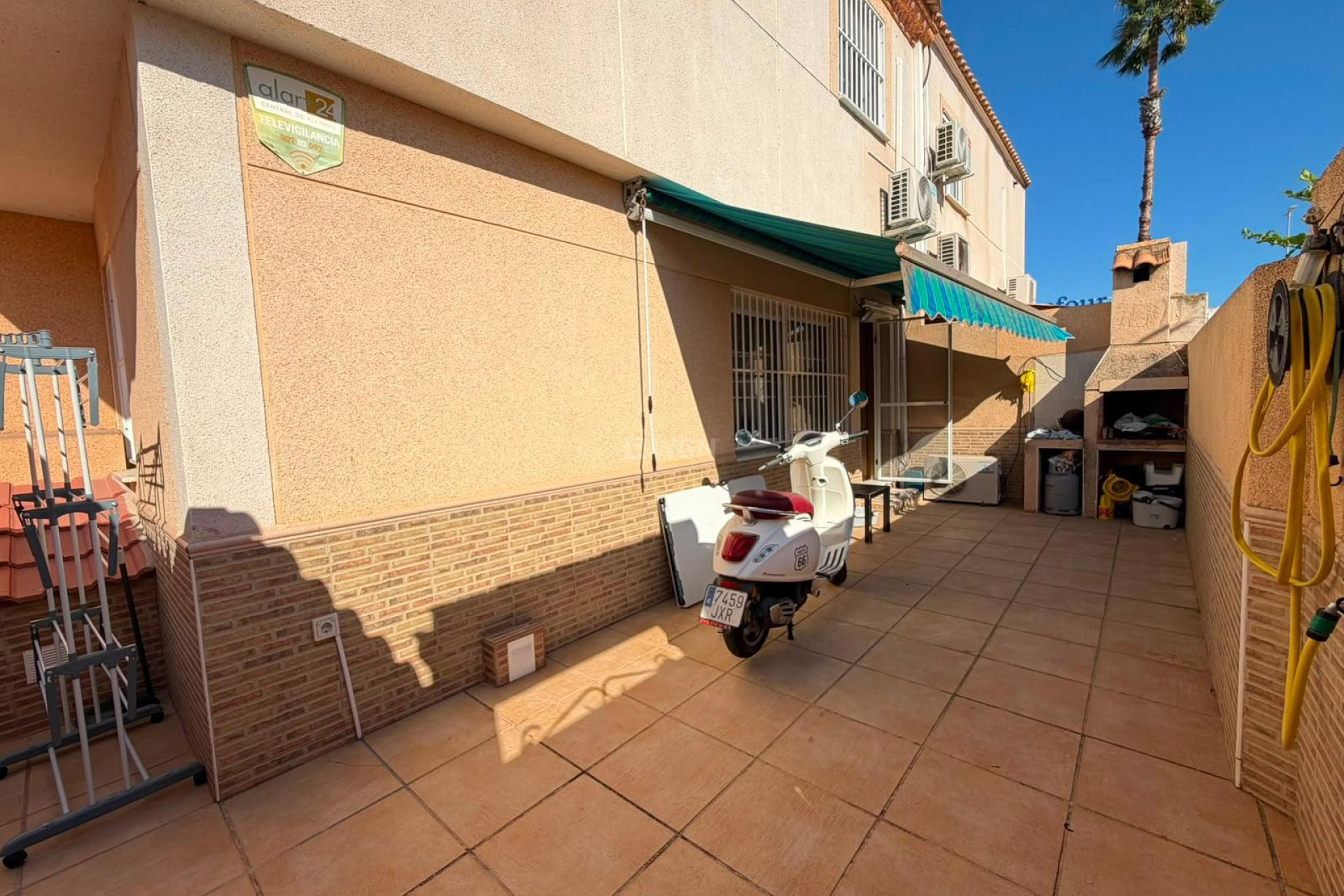 Resale - Villa - Torrevieja - Carrefour
