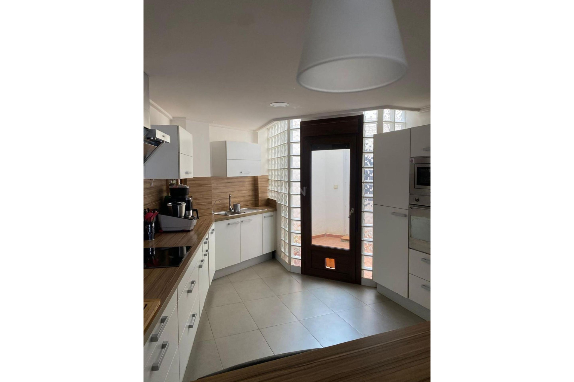 Resale - Villa - Torrevieja - Centro - Muelle Pesquero