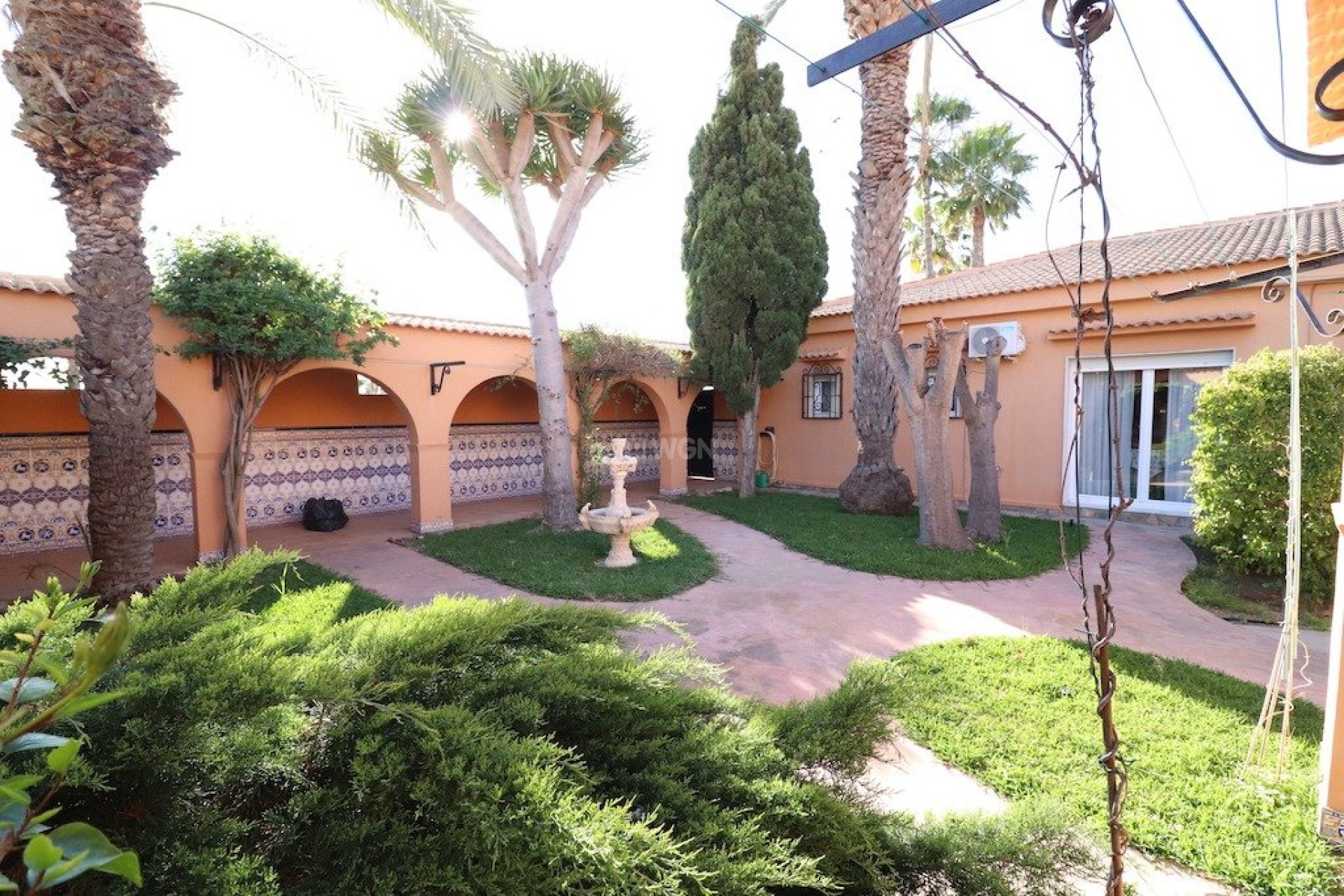 Resale - Villa - Torrevieja - Costa Blanca