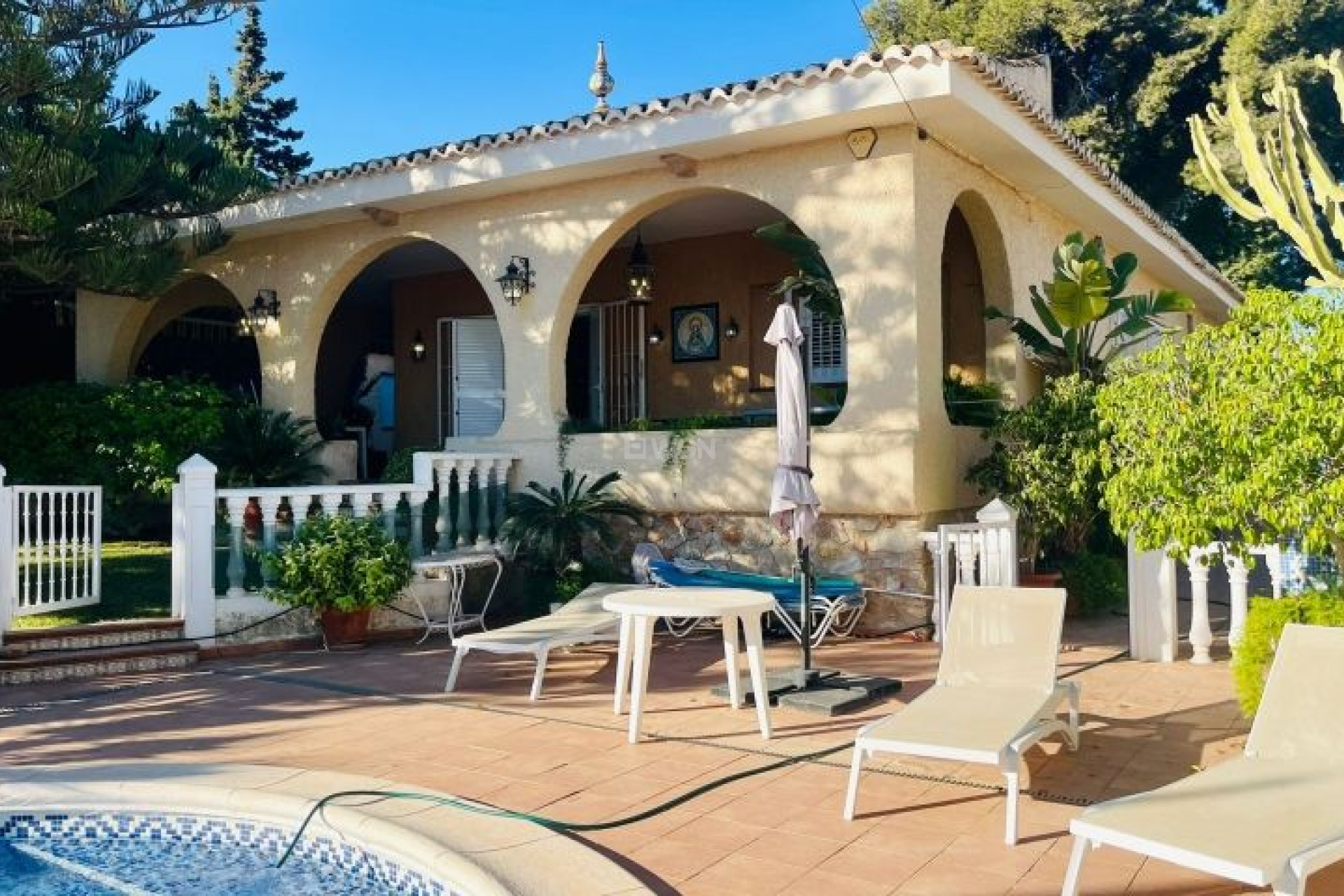 Resale - Villa - Torrevieja - Costa Blanca