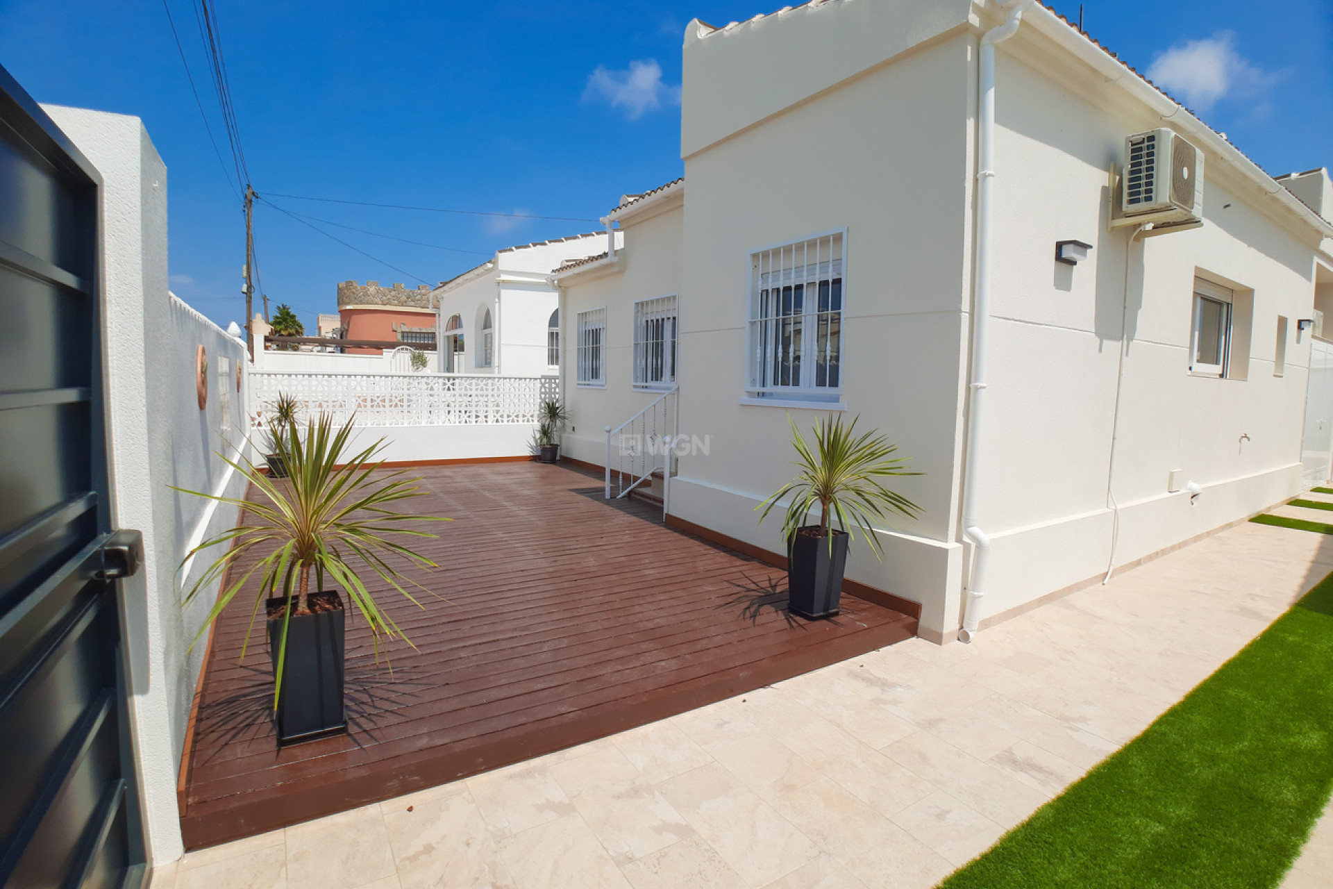 Resale - Villa - Torrevieja - Costa Blanca