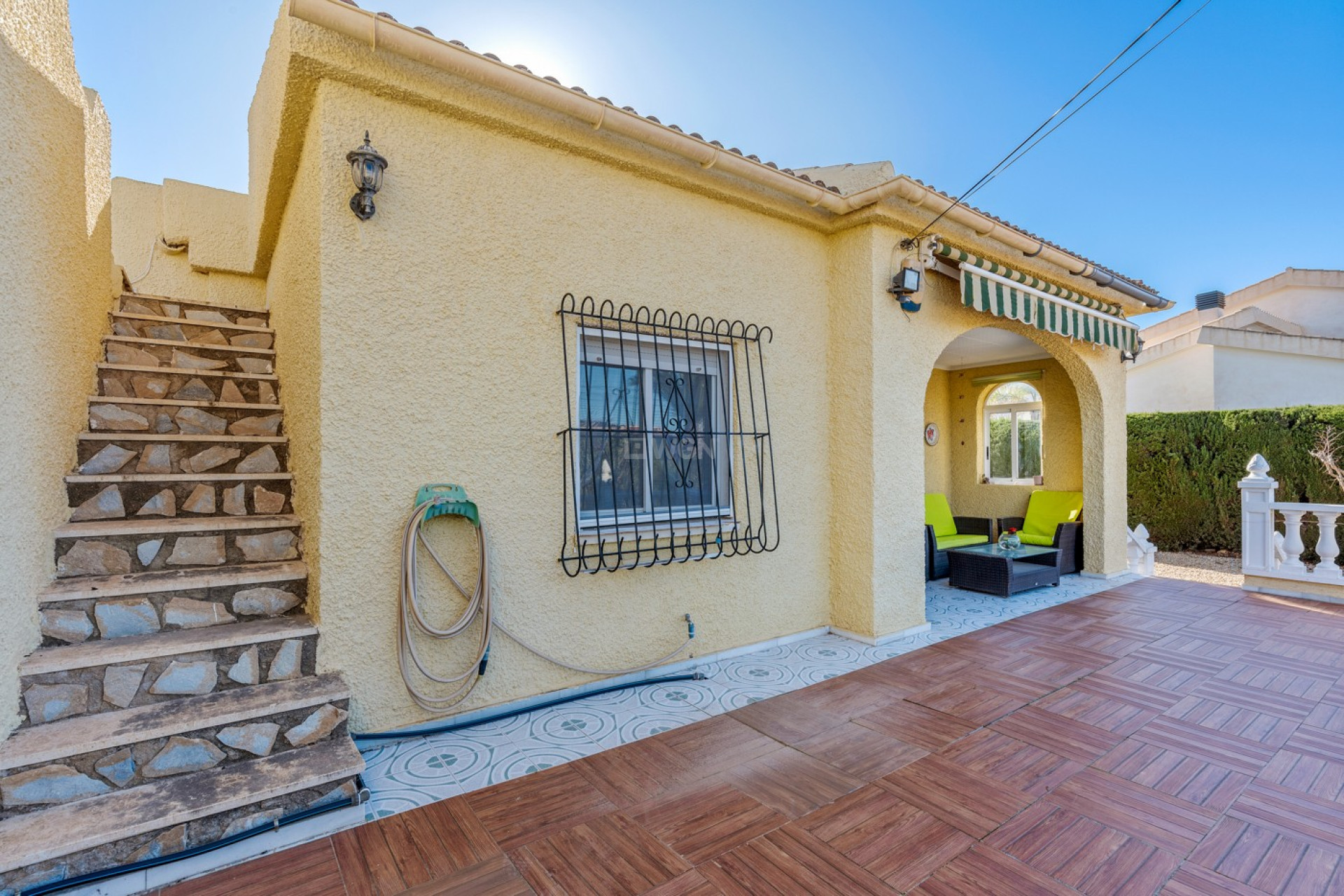 Resale - Villa - Torrevieja - Costa Blanca