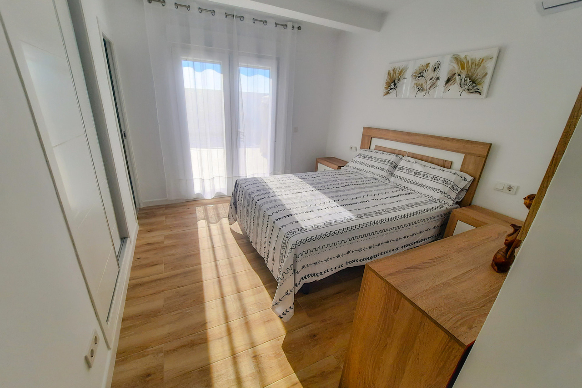 Resale - Villa - Torrevieja - Costa Blanca